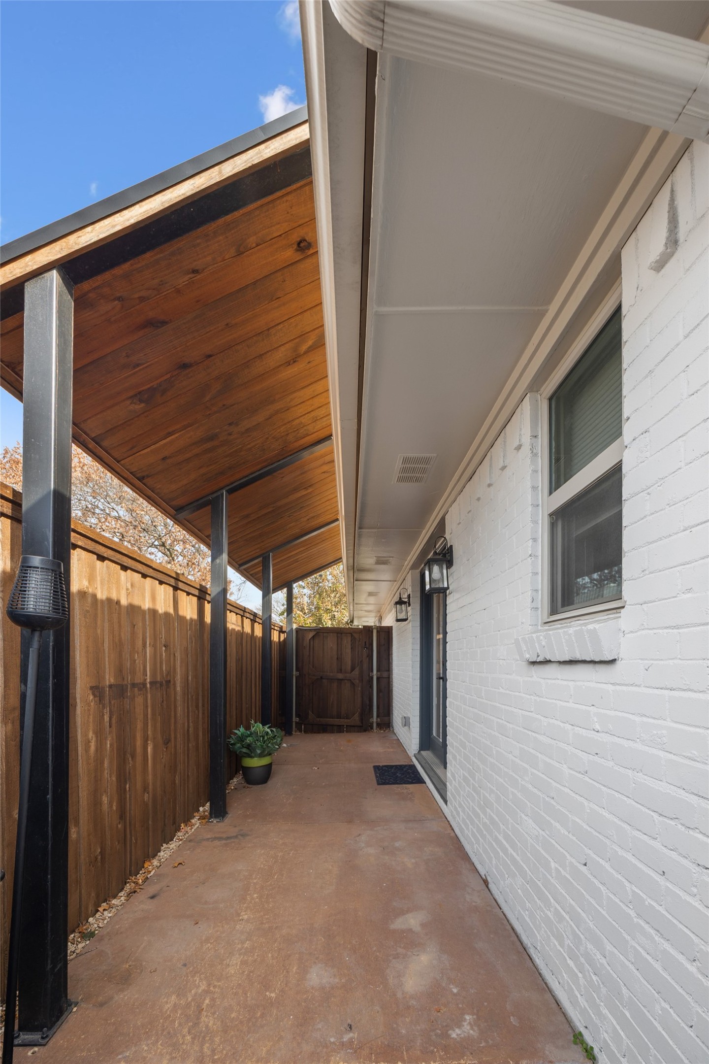 7246 La Sobrina Drive