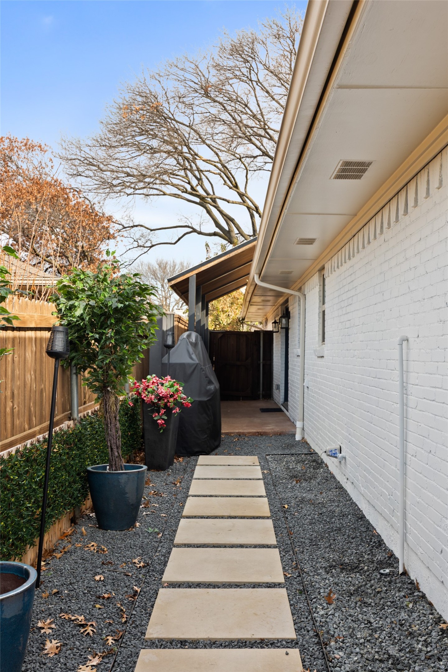 7246 La Sobrina Drive