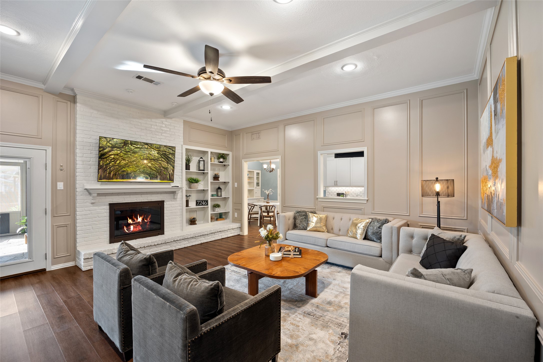 7246 La Sobrina Drive