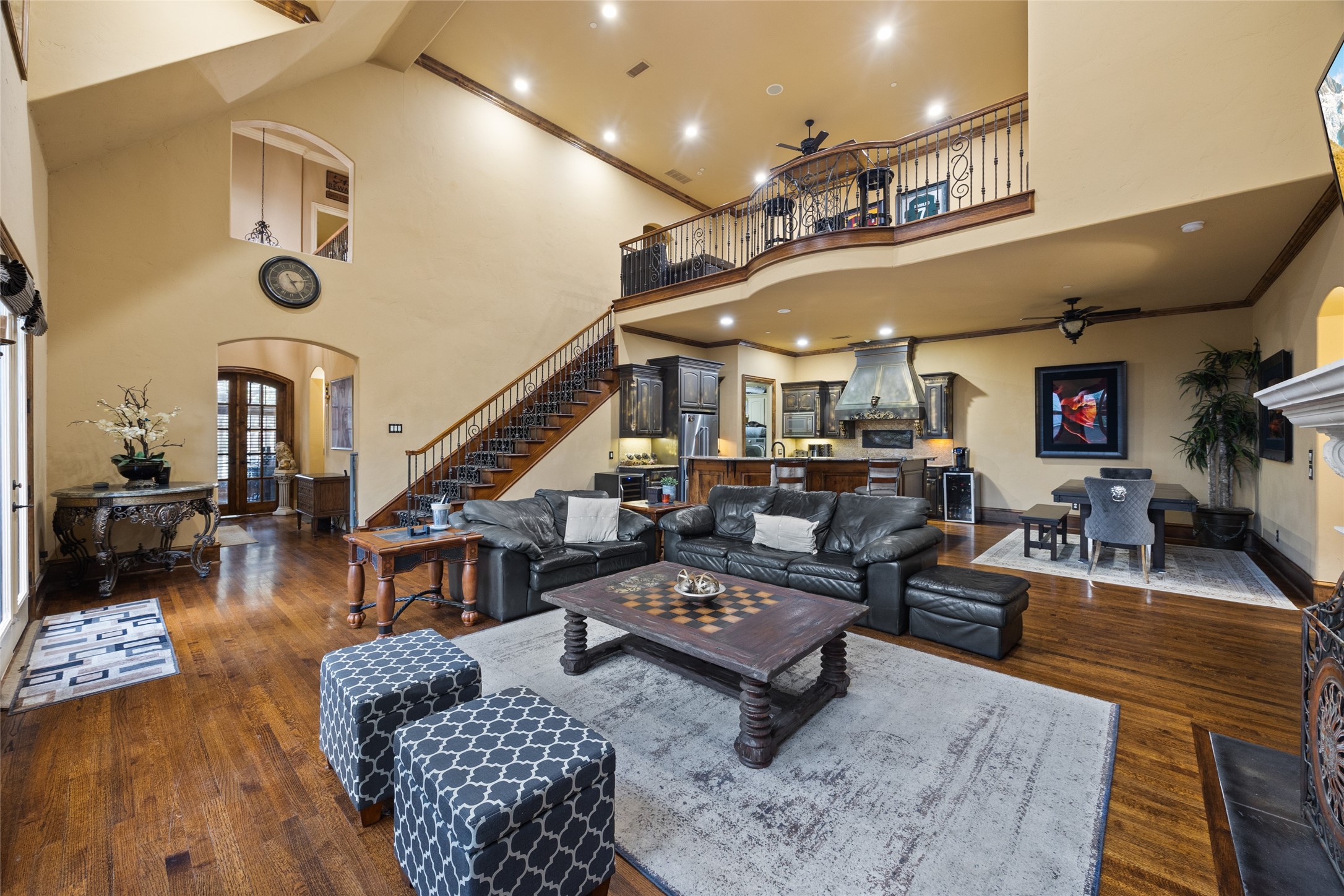 5904 Tewkesbury Way