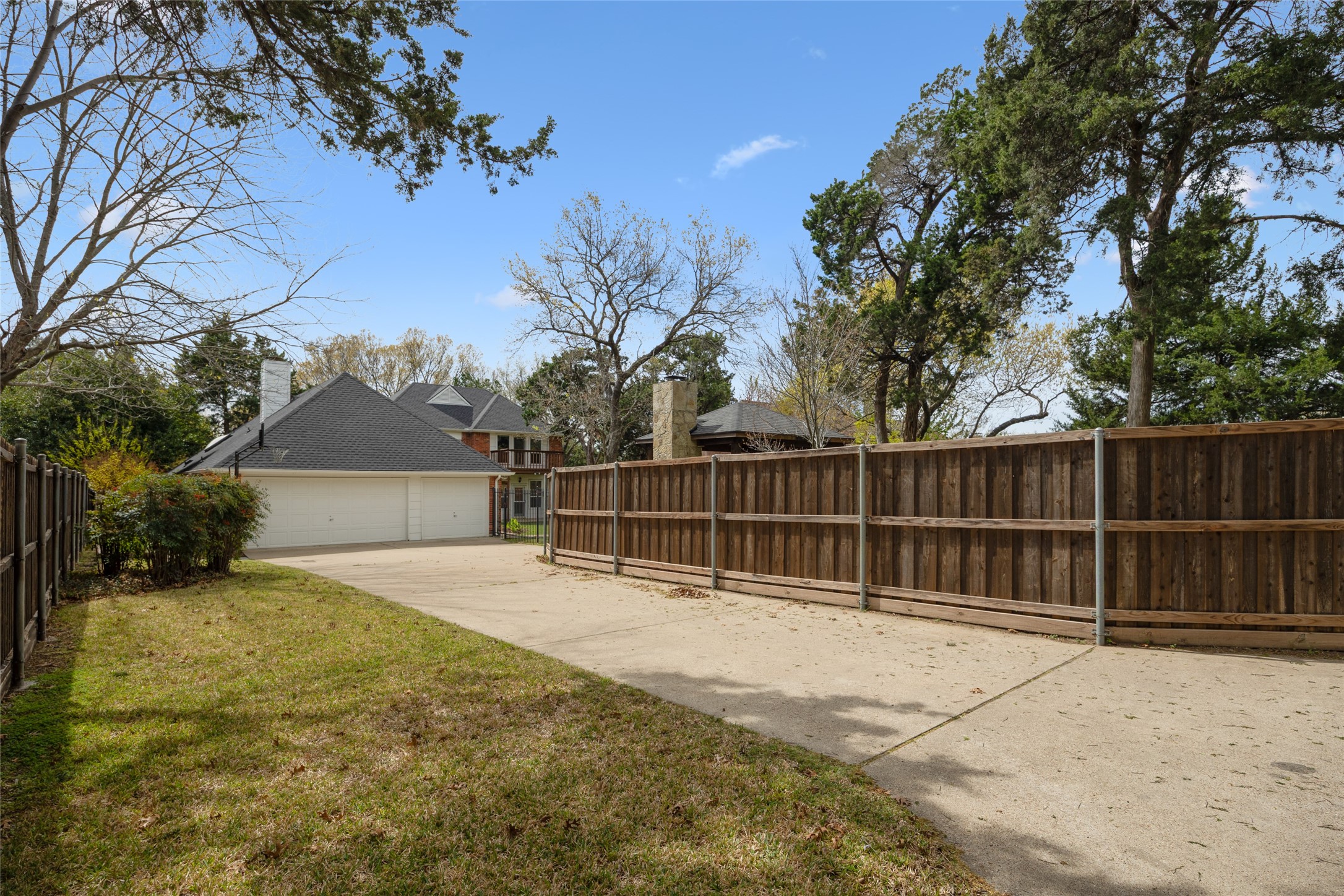 8 Equestrian Trail
