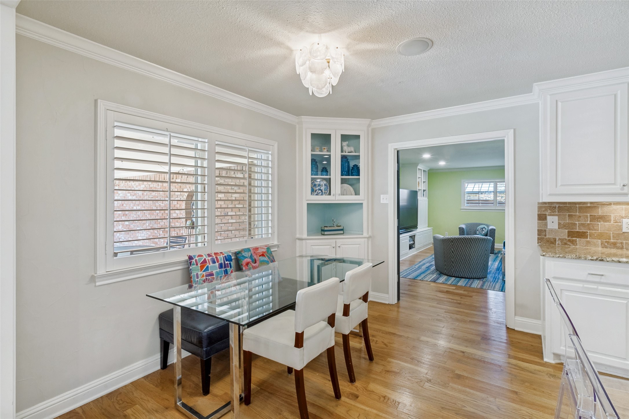 4148 Myerwood Lane