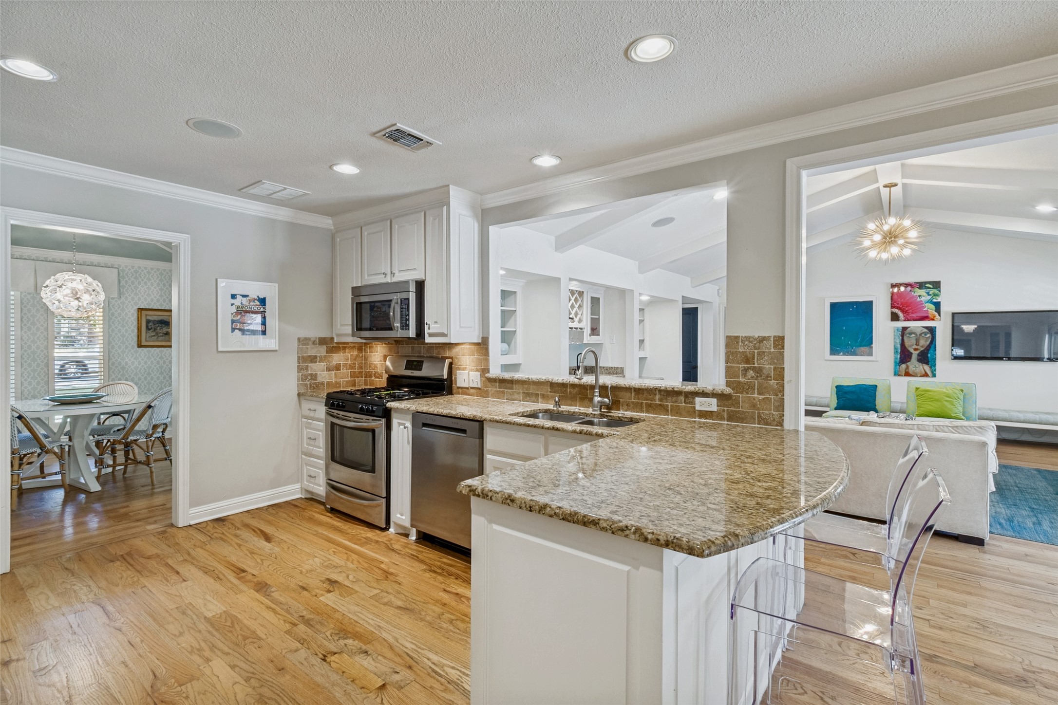 4148 Myerwood Lane