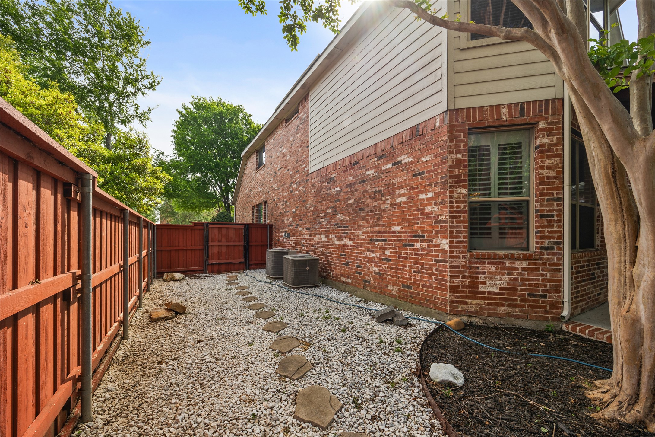 1503 Vinecrest Lane