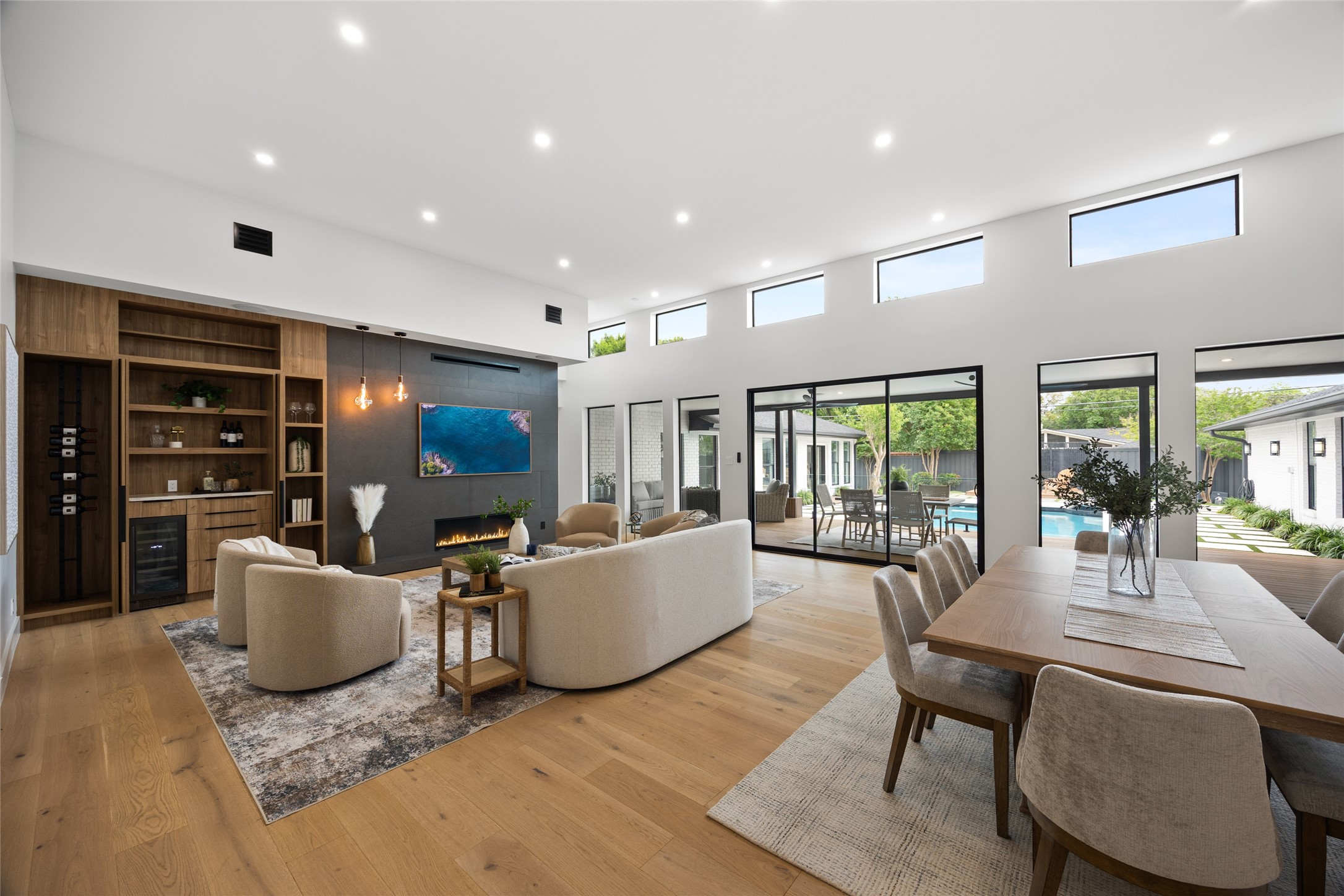 4624 Willow Lane