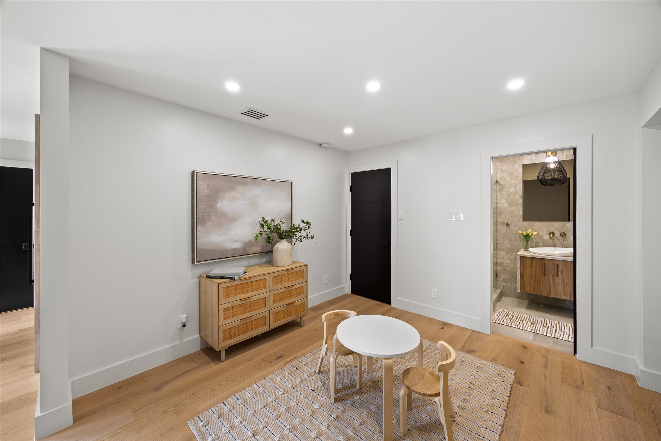4624 Willow Lane