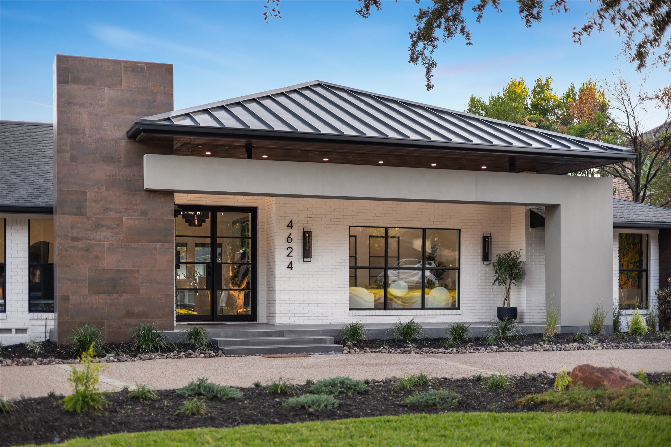 4624 Willow Lane