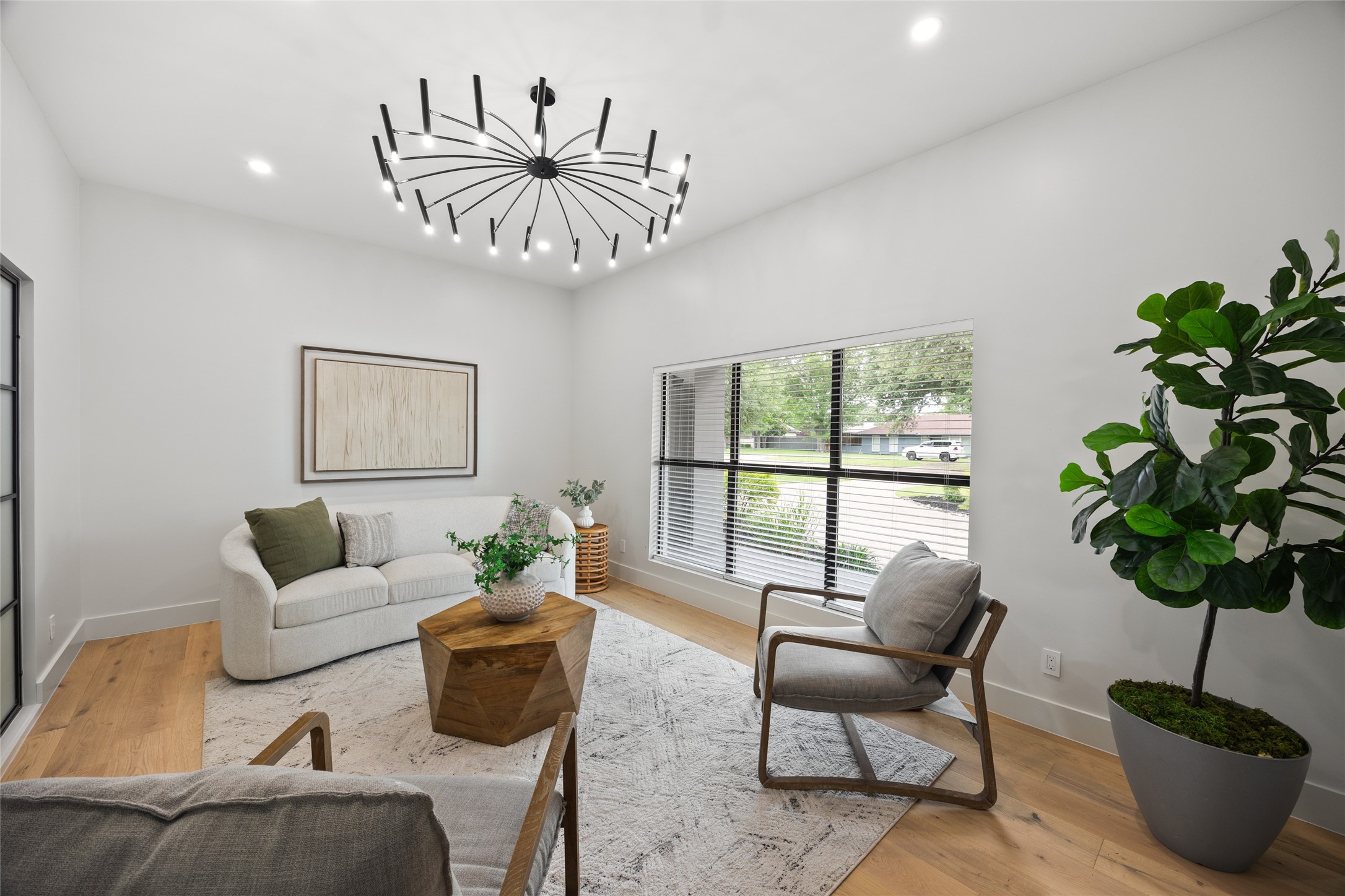 4624 Willow Lane