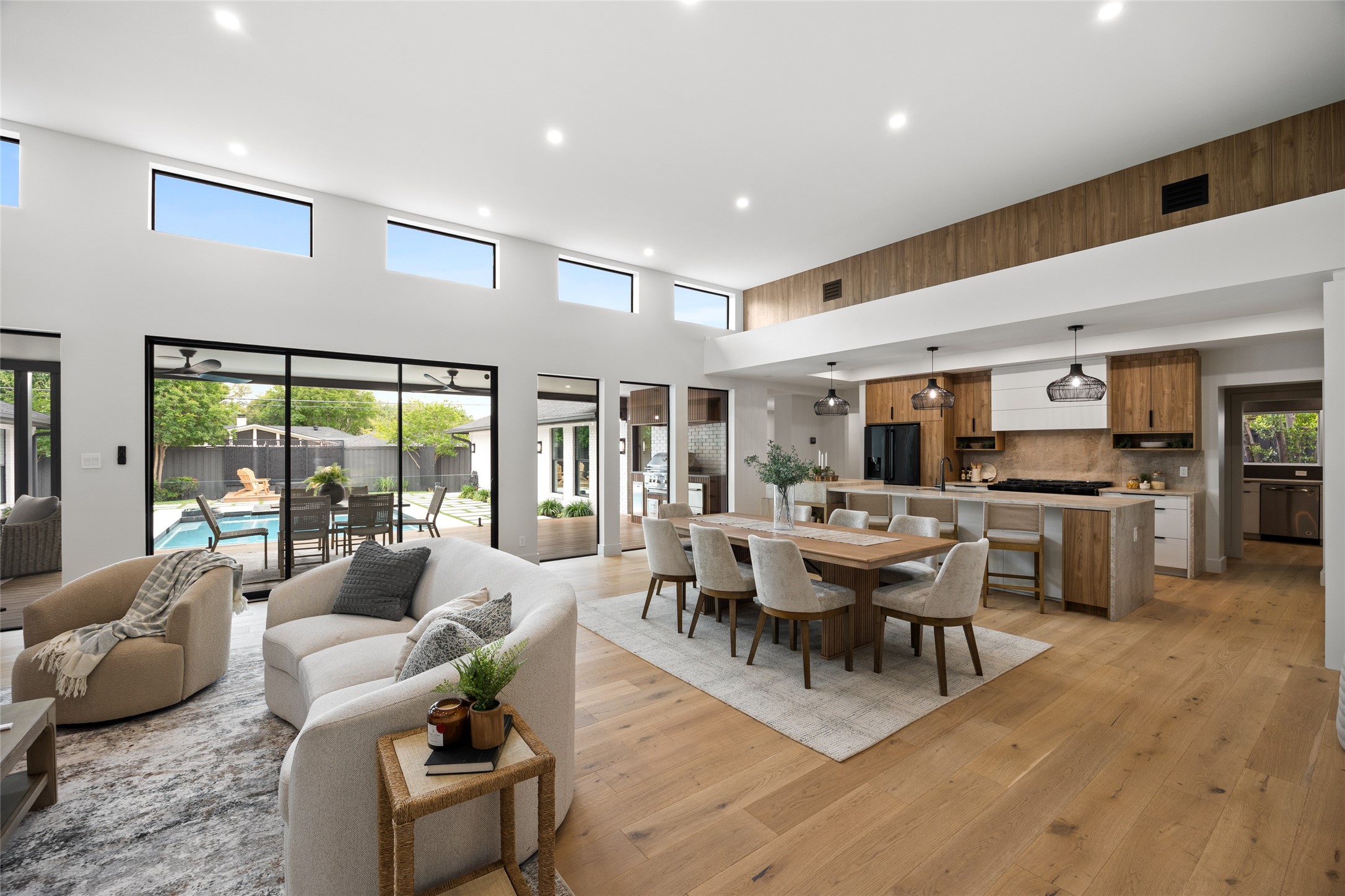 4624 Willow Lane
