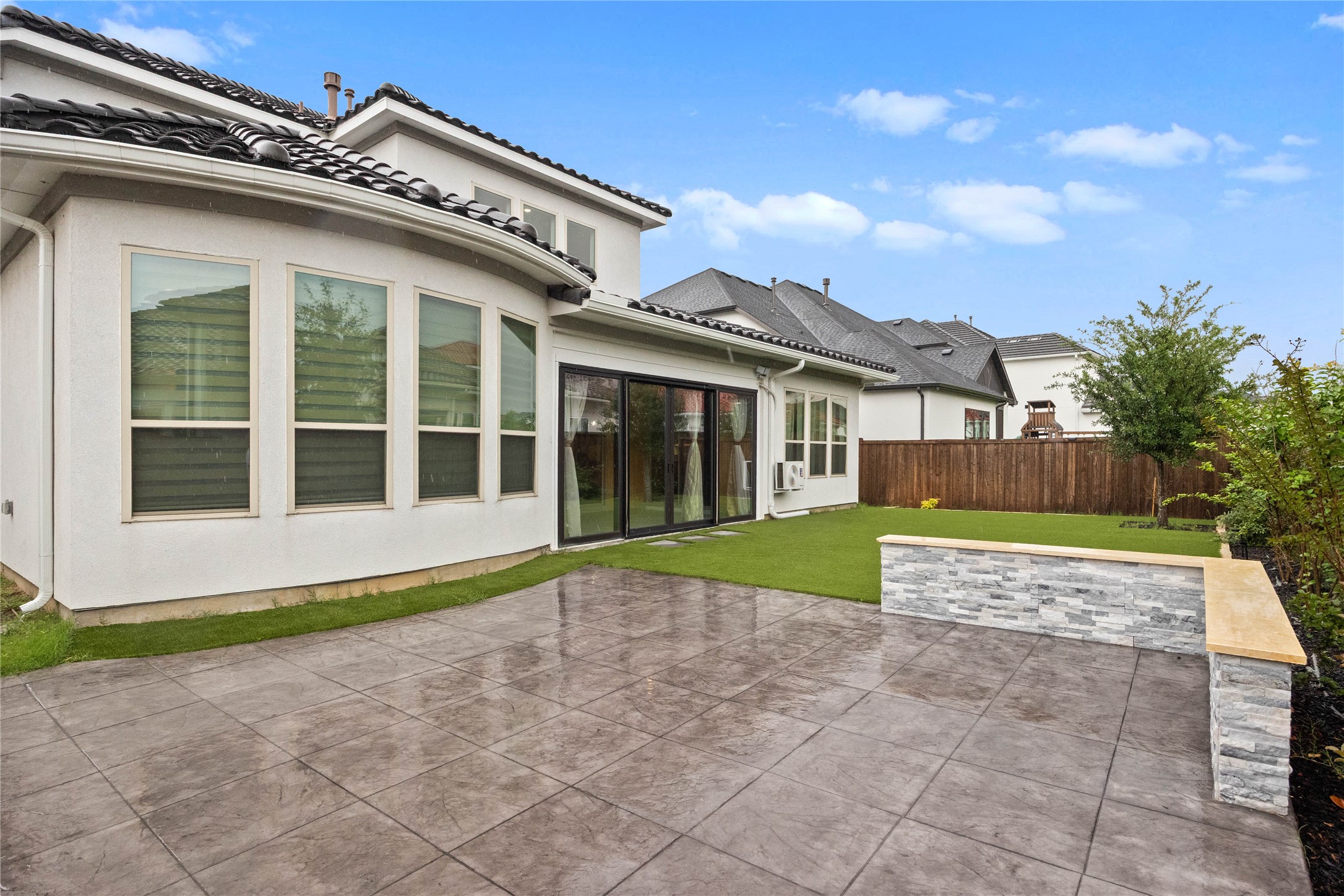 12189 Diamond Creek Drive