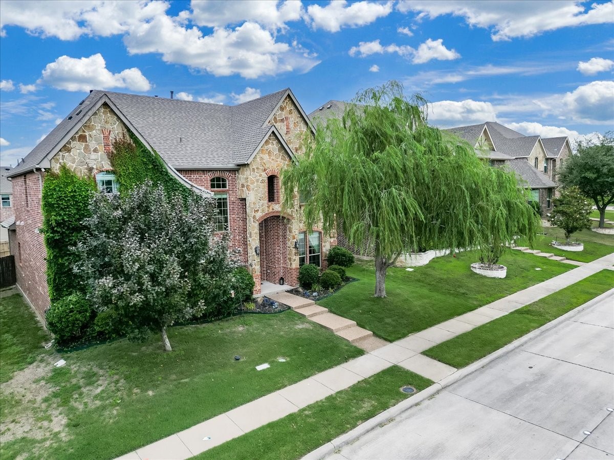 3608 Bright Star Way