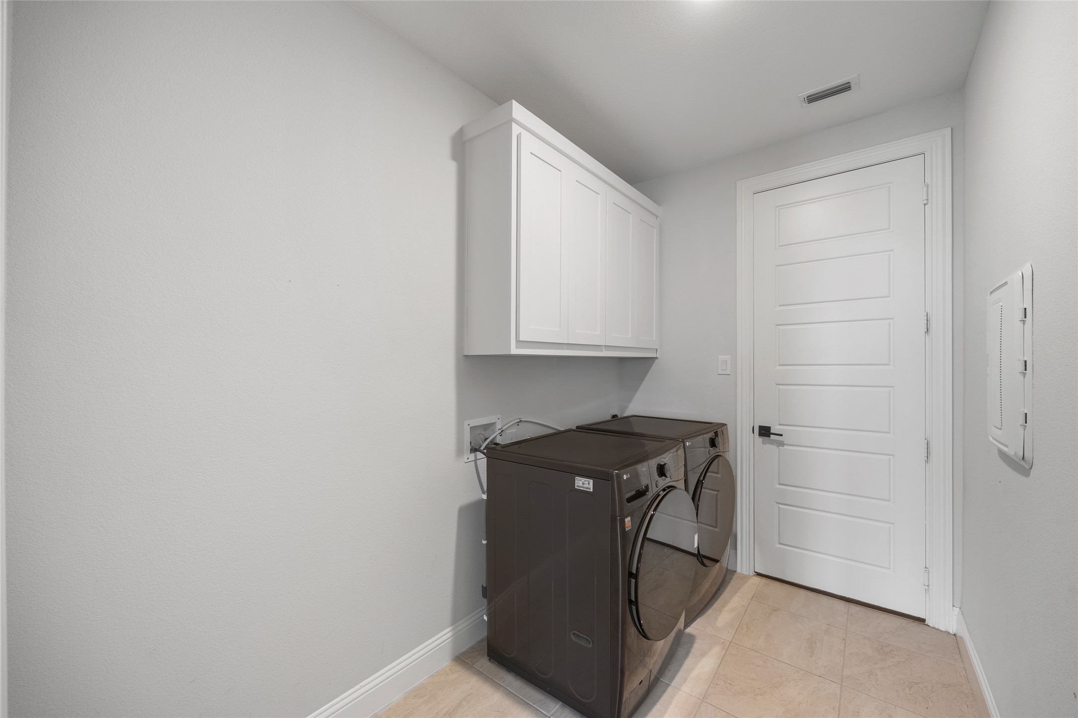 12534 Deer Trail