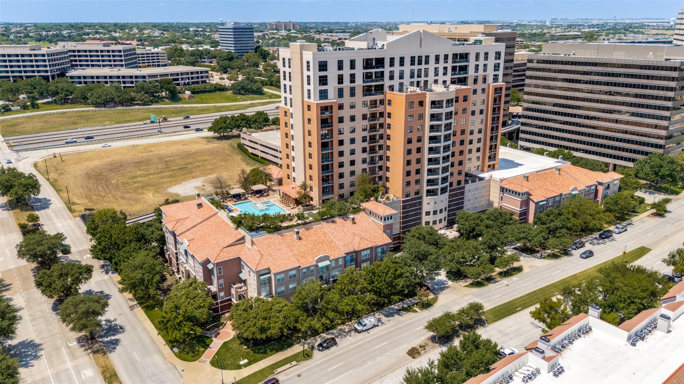 330 Las Colinas Boulevard E 1522