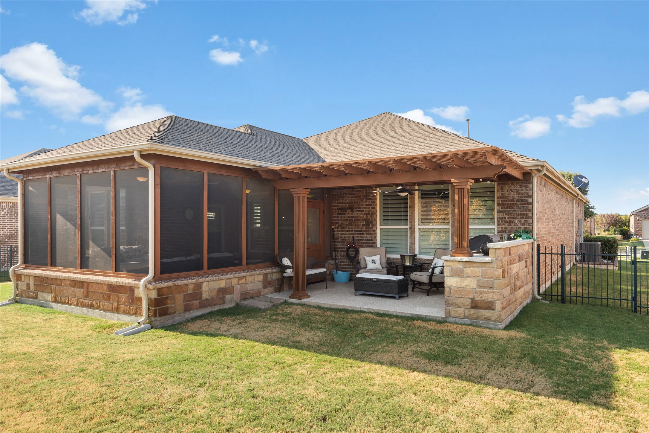 3149 Castaway Lane