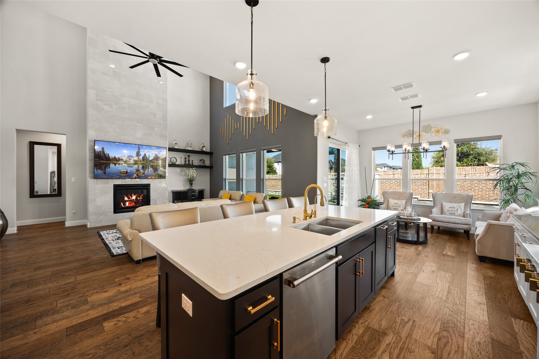 12512 Deer Trail