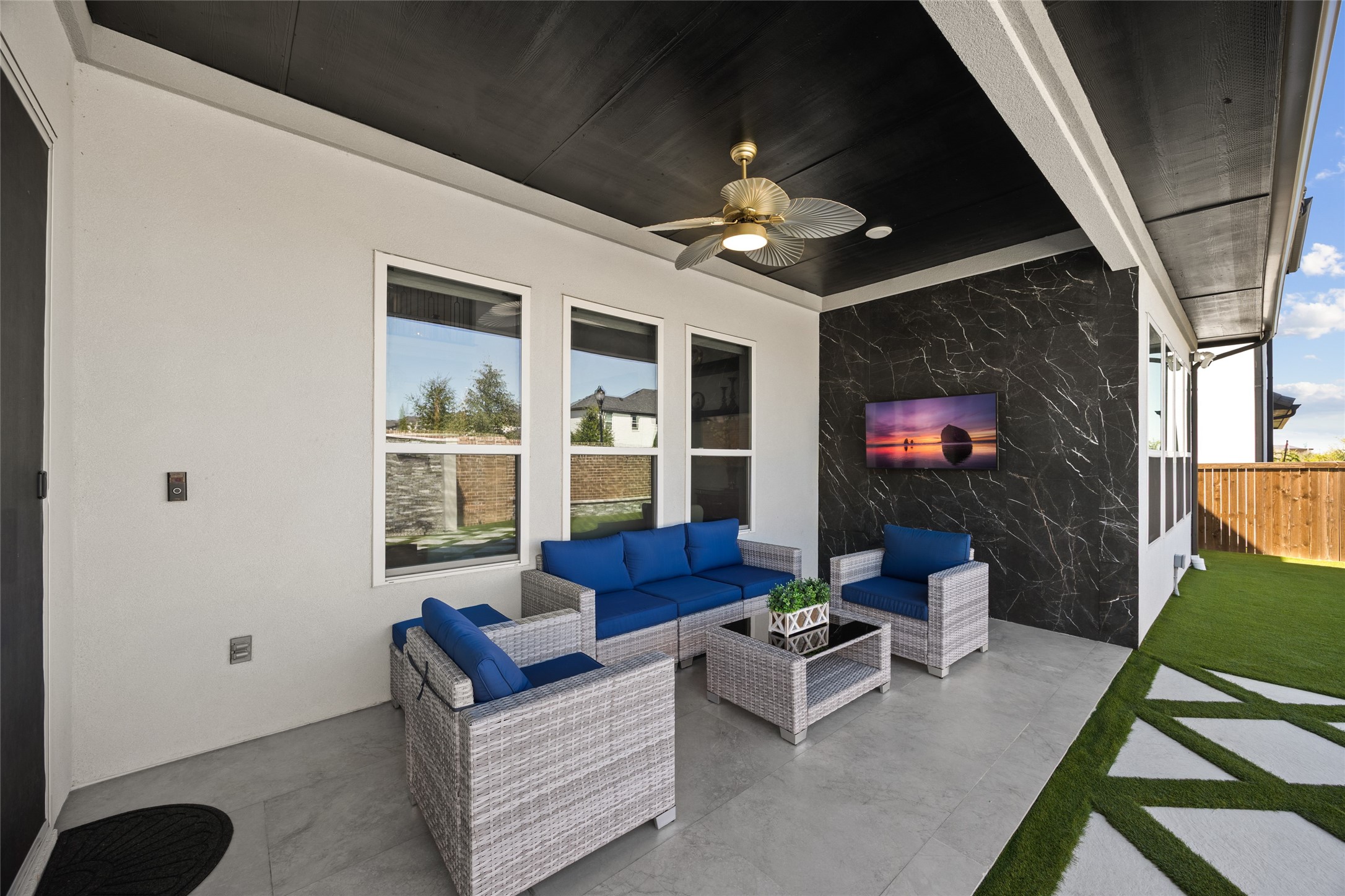 12512 Deer Trail