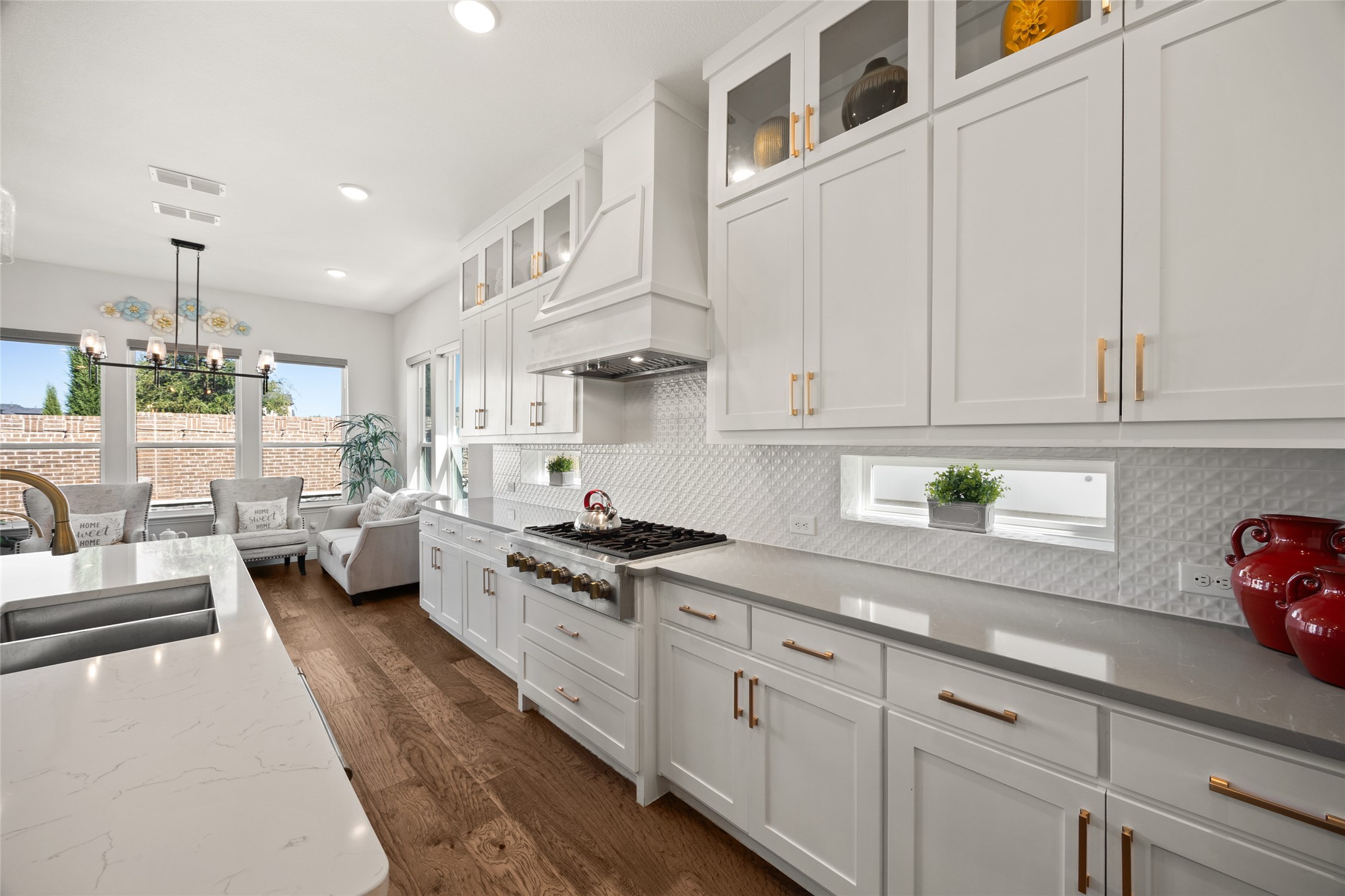 12512 Deer Trail