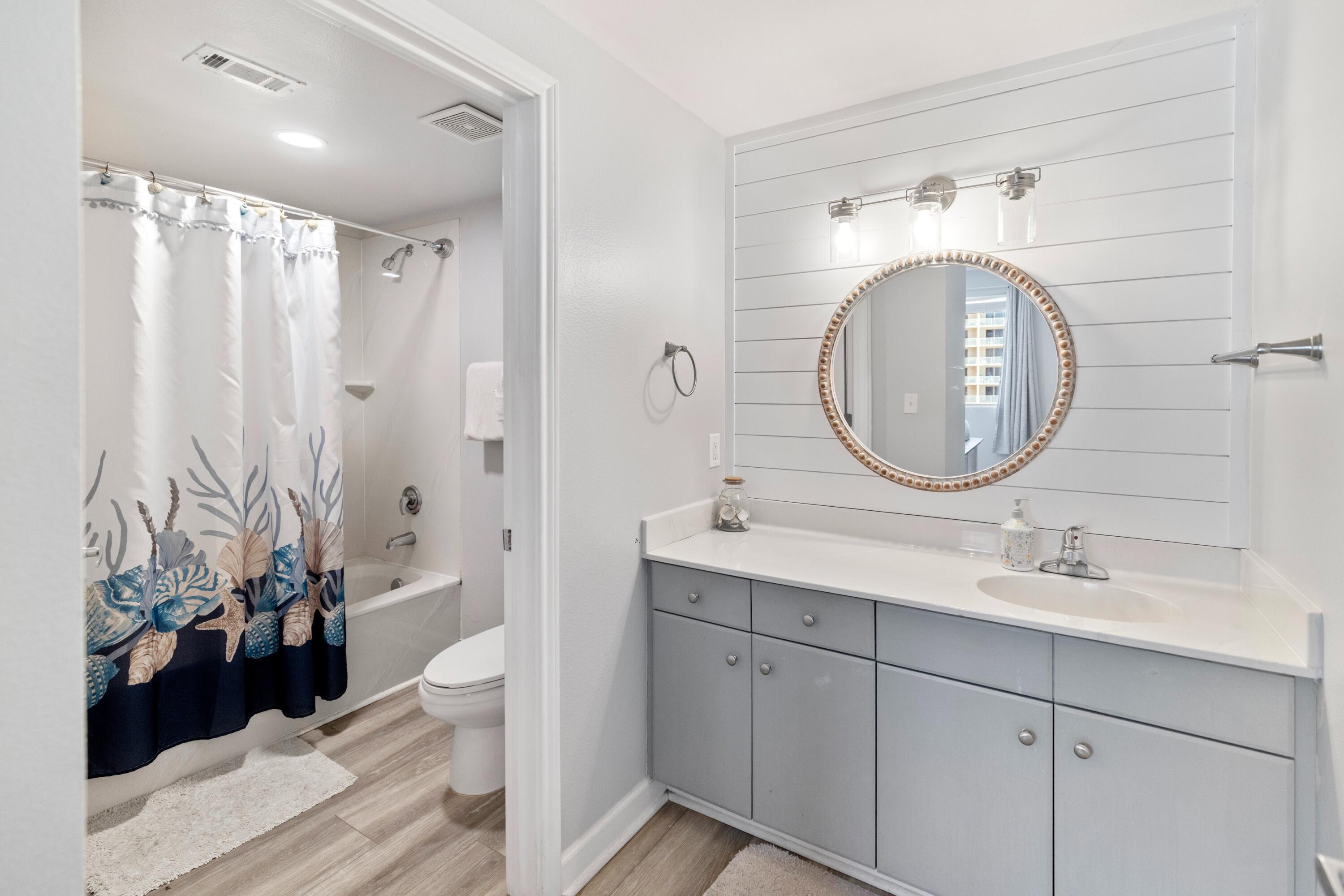 9900 S Thomas Drive UNIT 1728