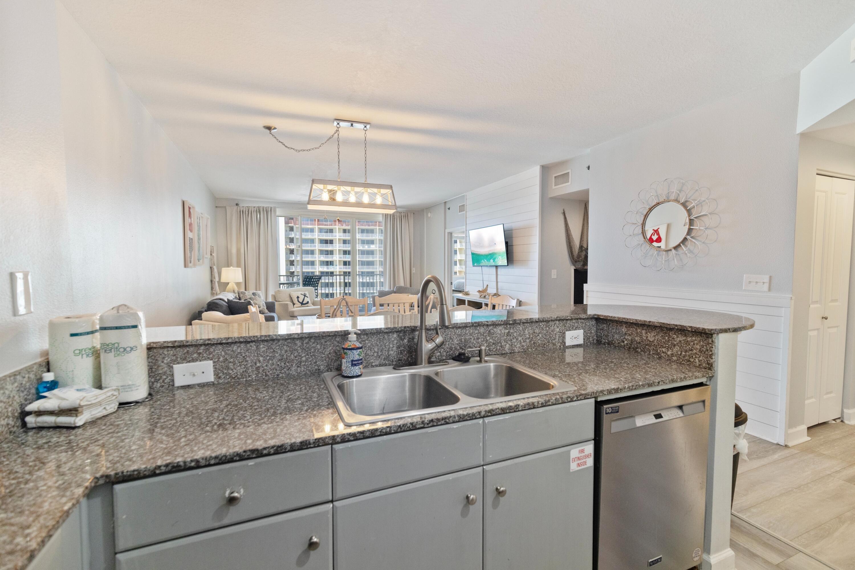 9900 S Thomas Drive UNIT 1728