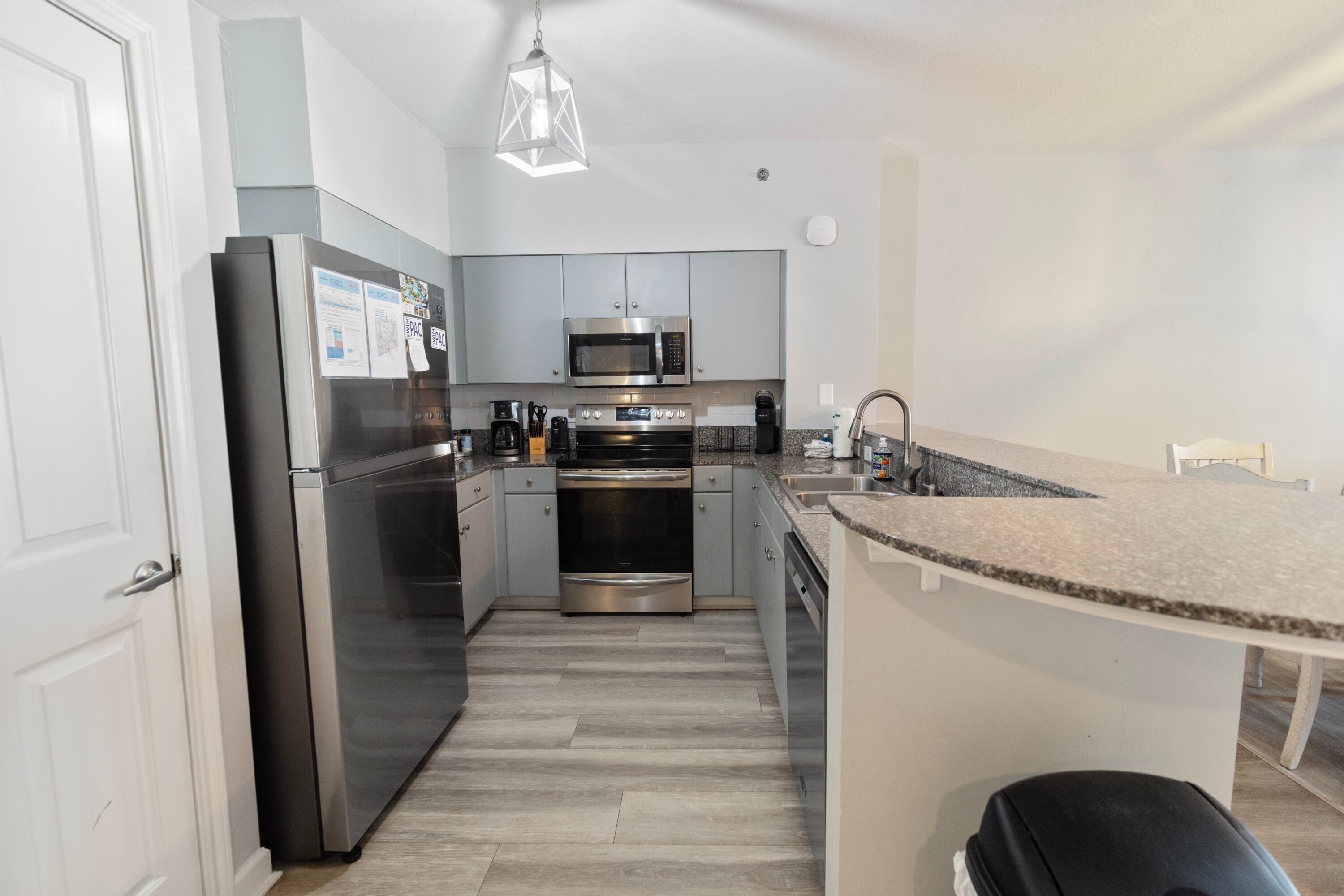 9900 S Thomas Drive UNIT 1728