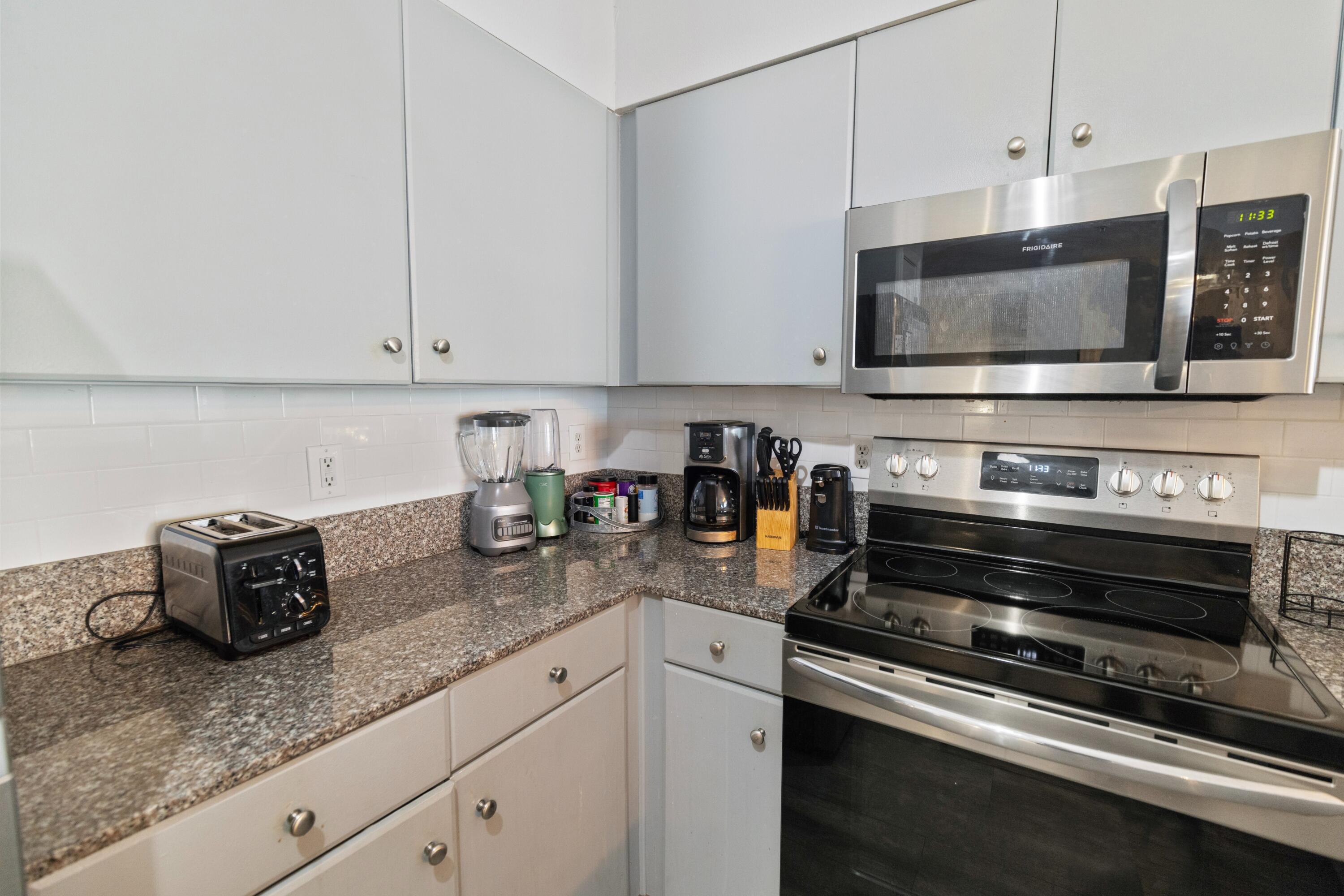 9900 S Thomas Drive UNIT 1728