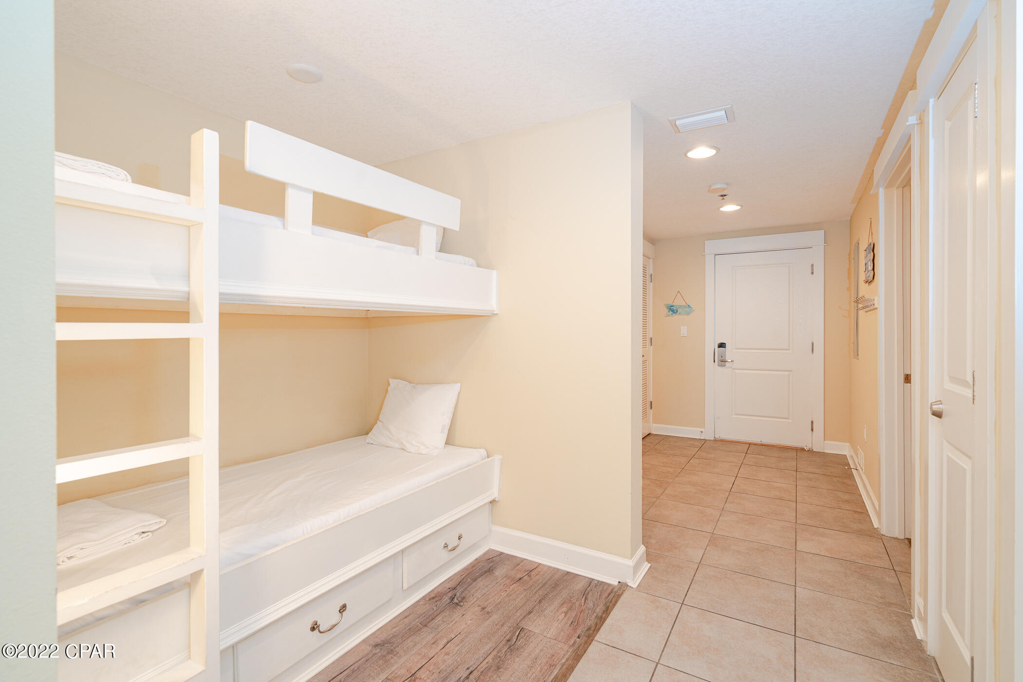 11807 Front Beach 1-1405