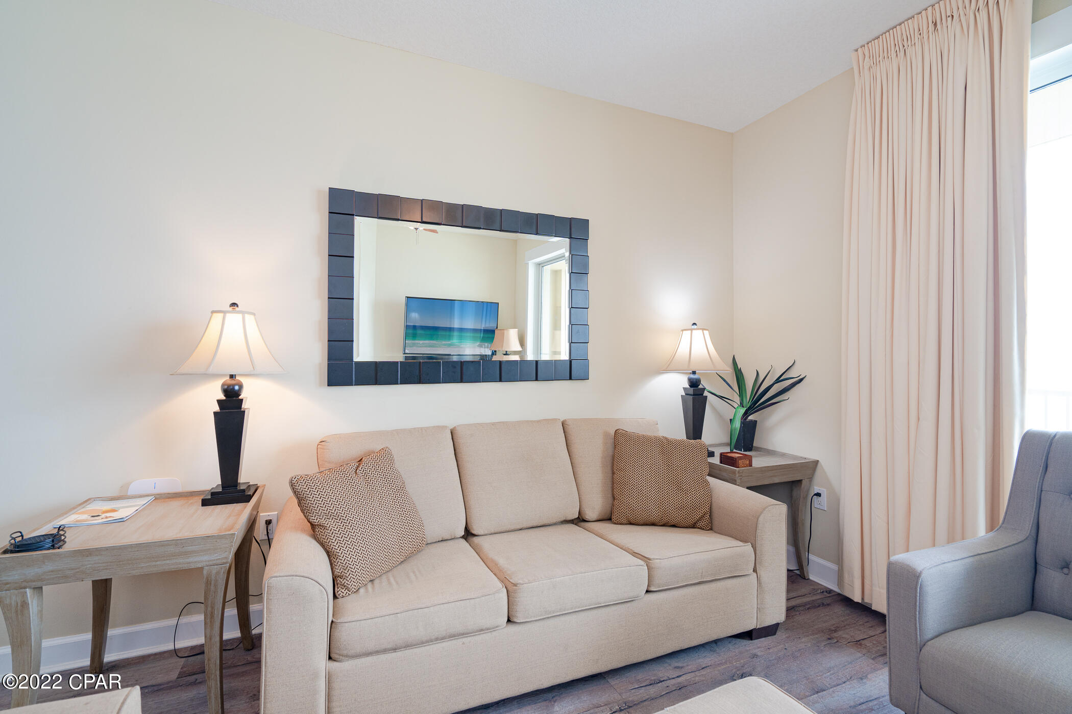 11807 Front Beach 1-1405