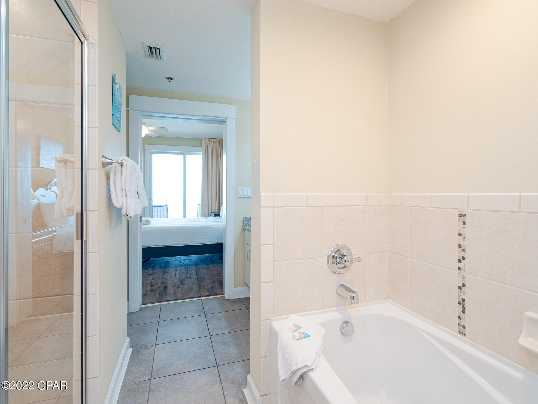 11807 Front Beach 1-1405
