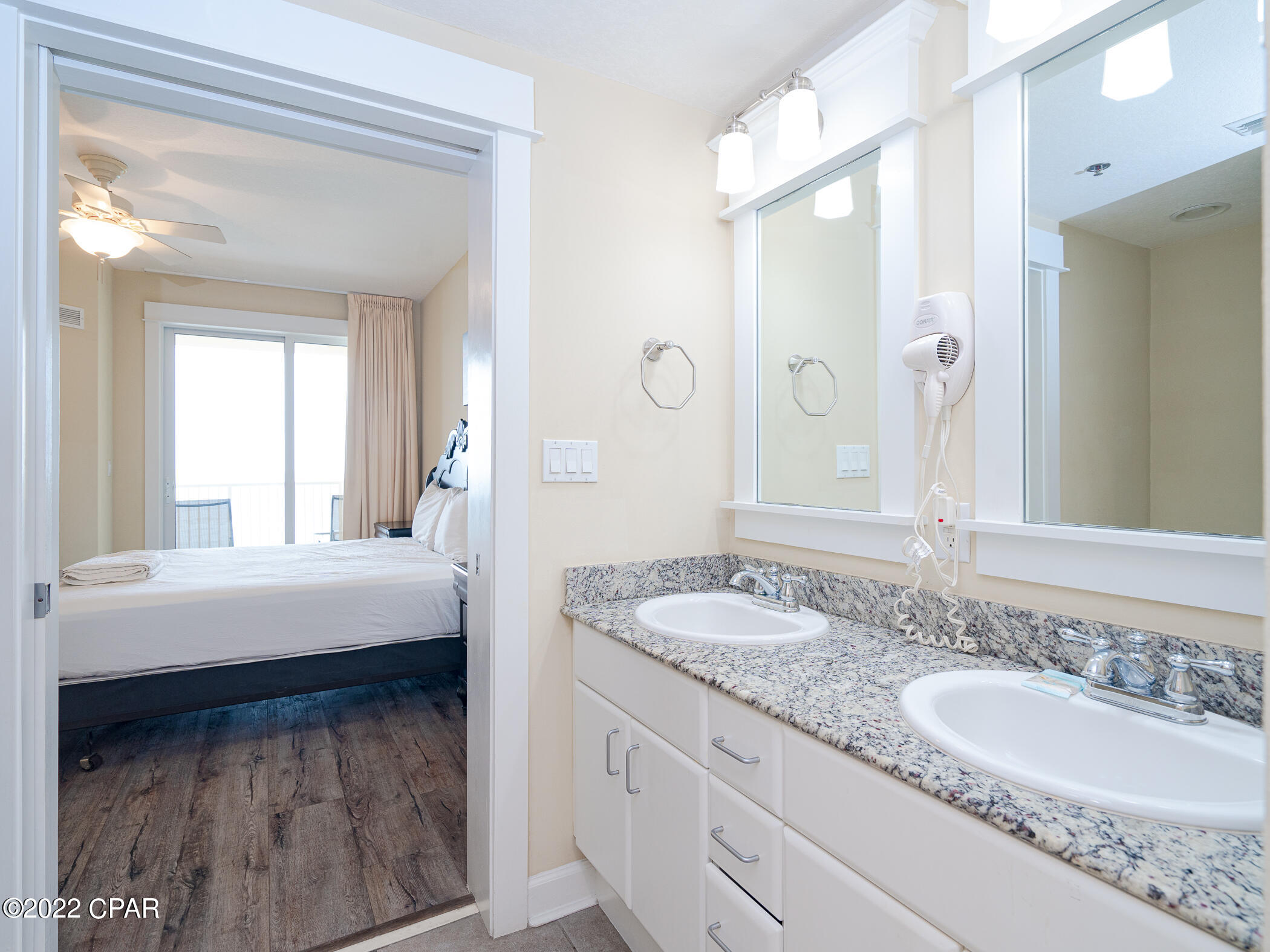 11807 Front Beach 1-1405