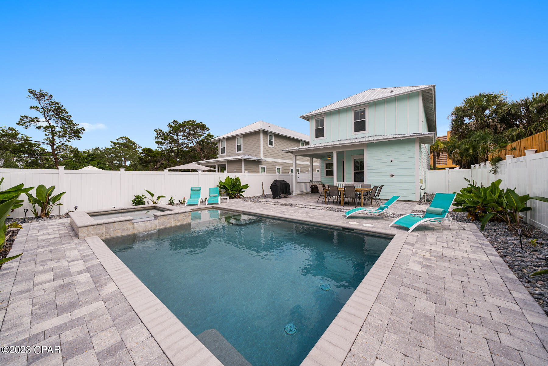 213 Sands Street