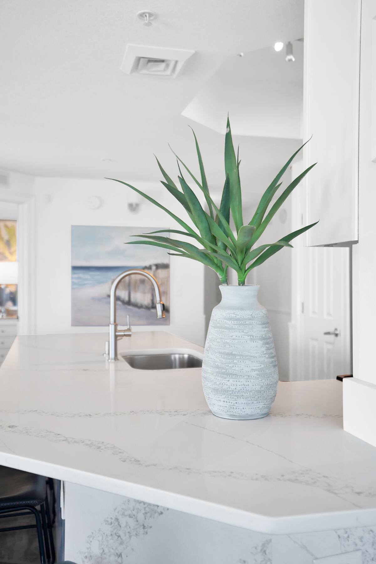 15817 Front Beach Road Unit: 2-909