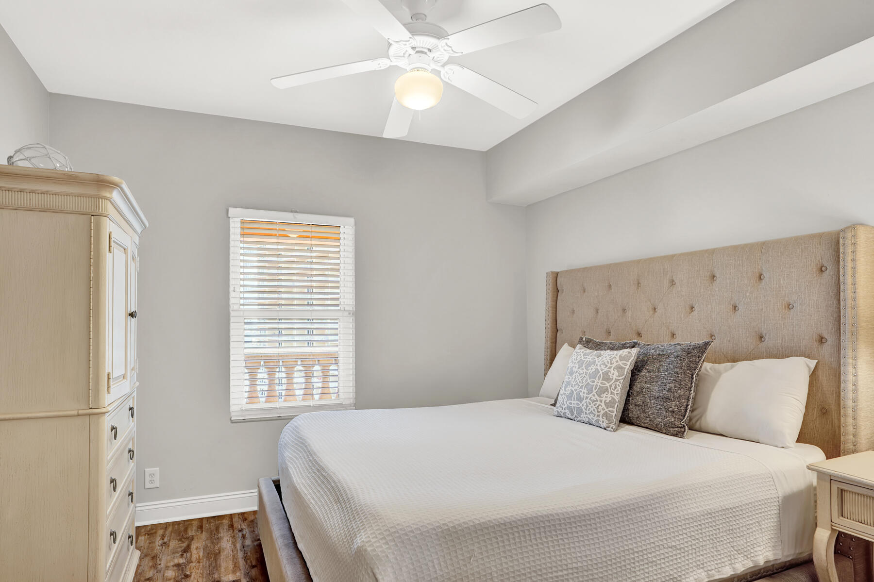 15817 Front Beach Road Unit: 2-909