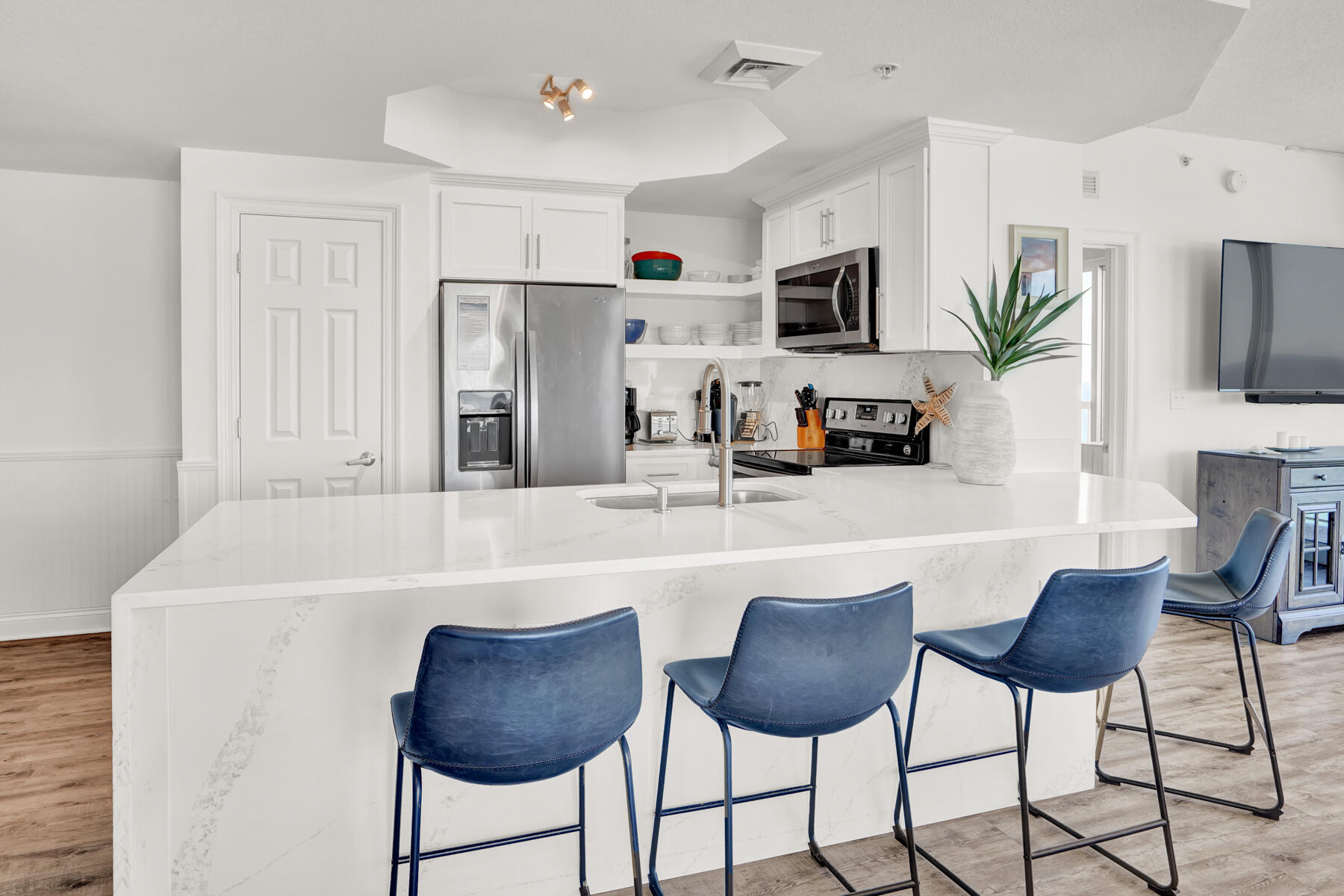 15817 Front Beach Road Unit: 2-909