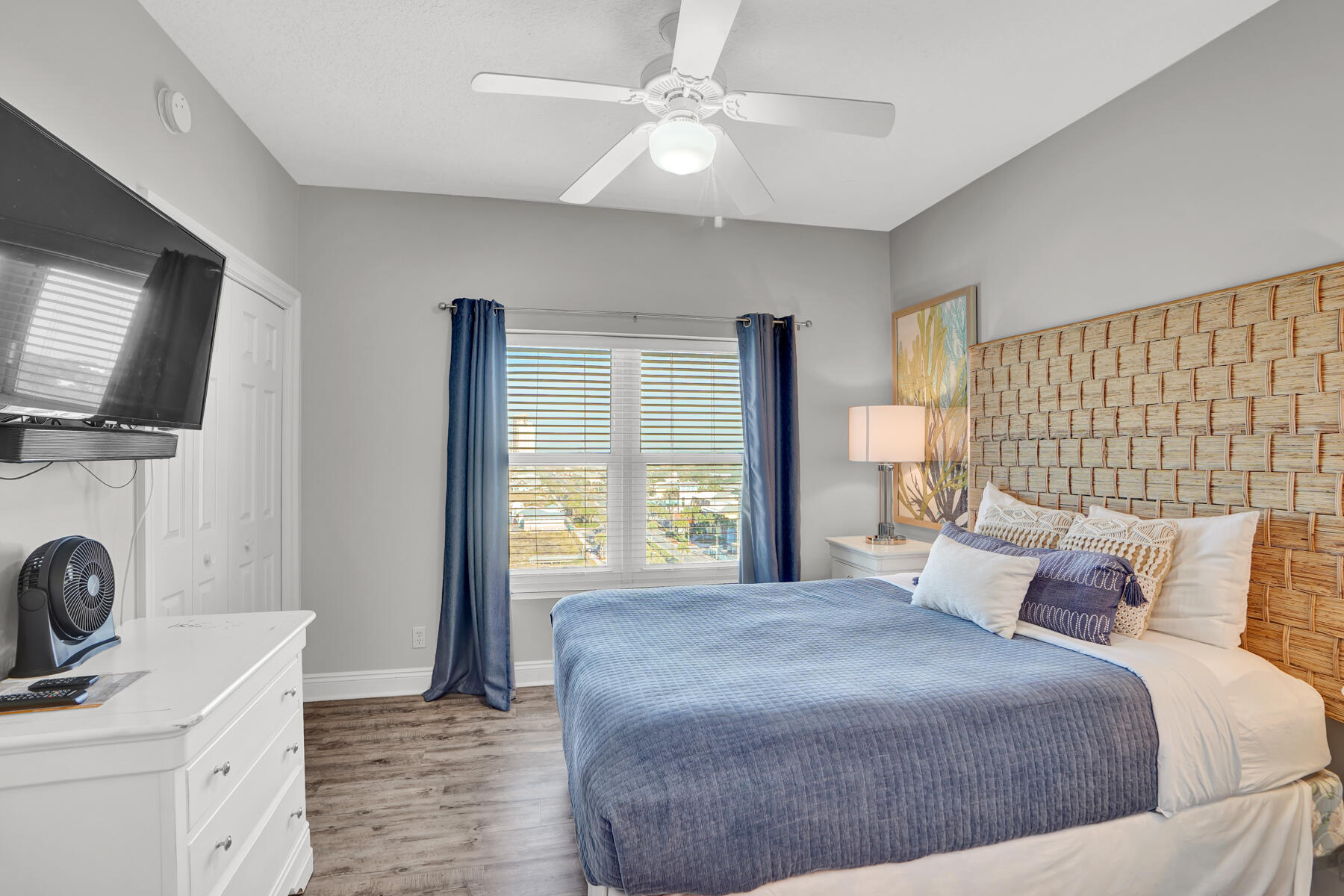15817 Front Beach Road Unit: 2-909