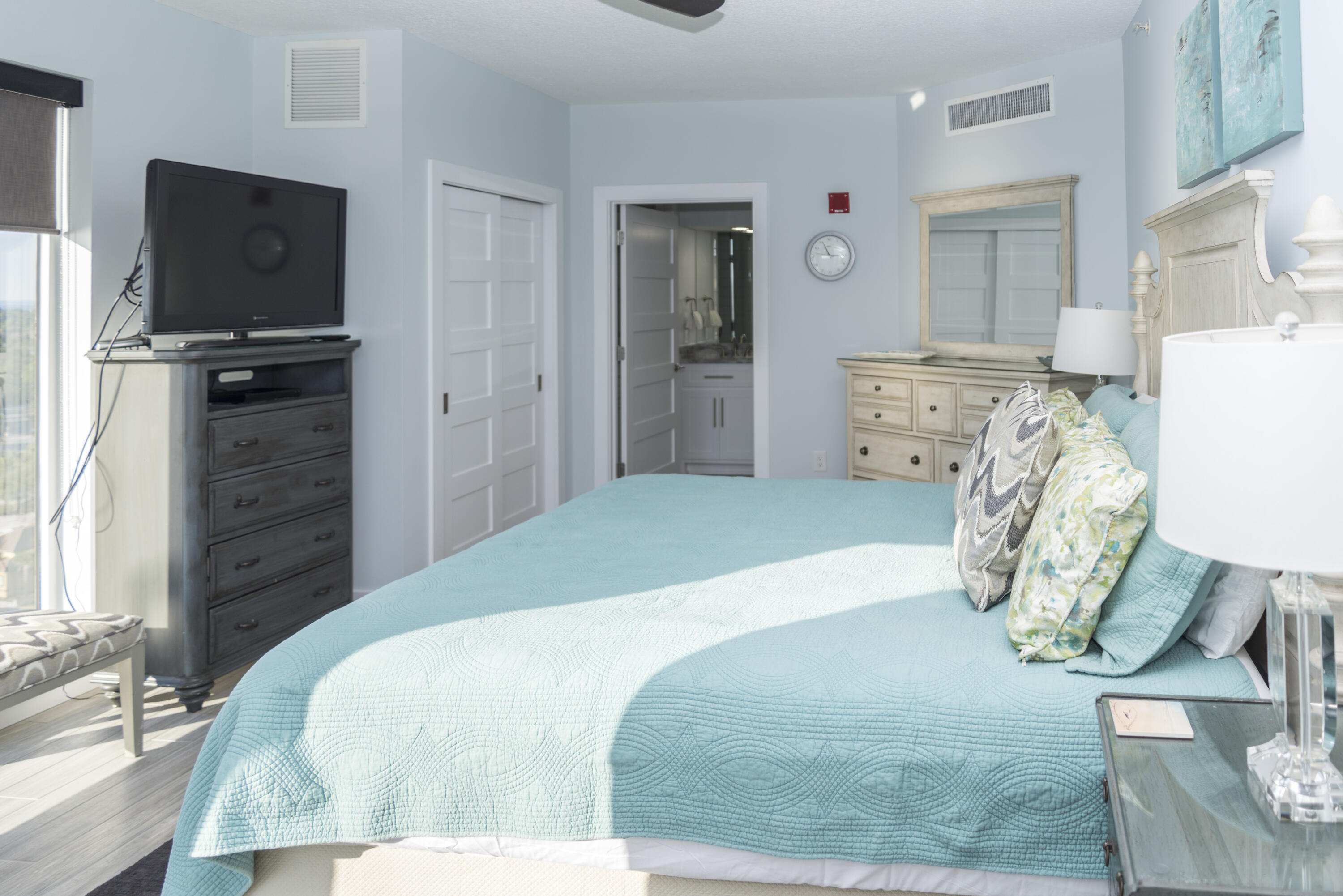 4810 Westwinds Drive Unit: # 4810