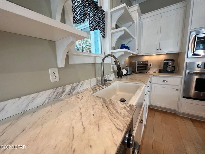 114 Parkshore Drive