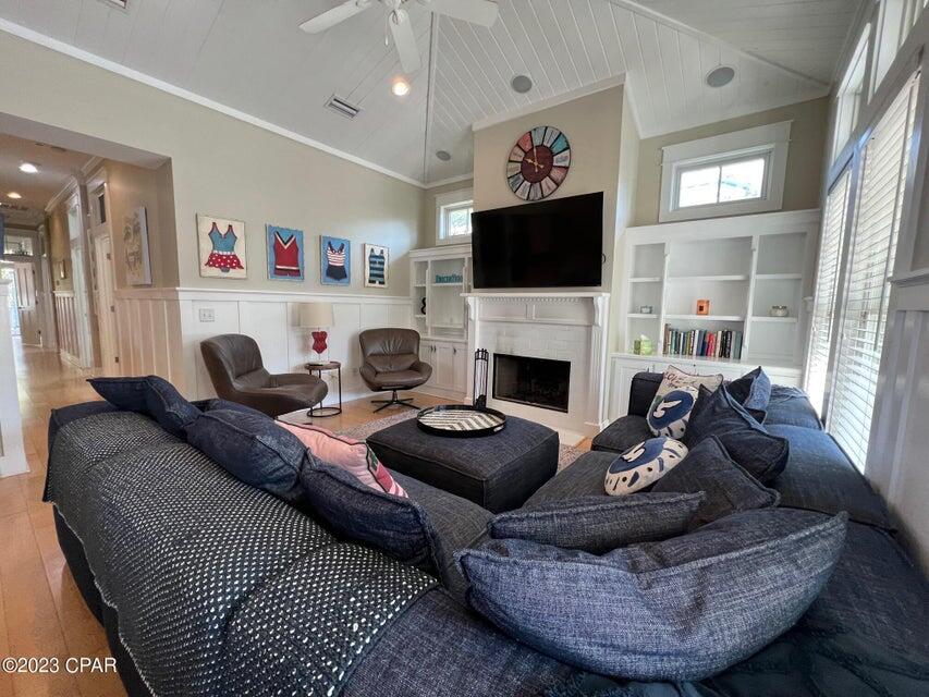 114 Parkshore Drive
