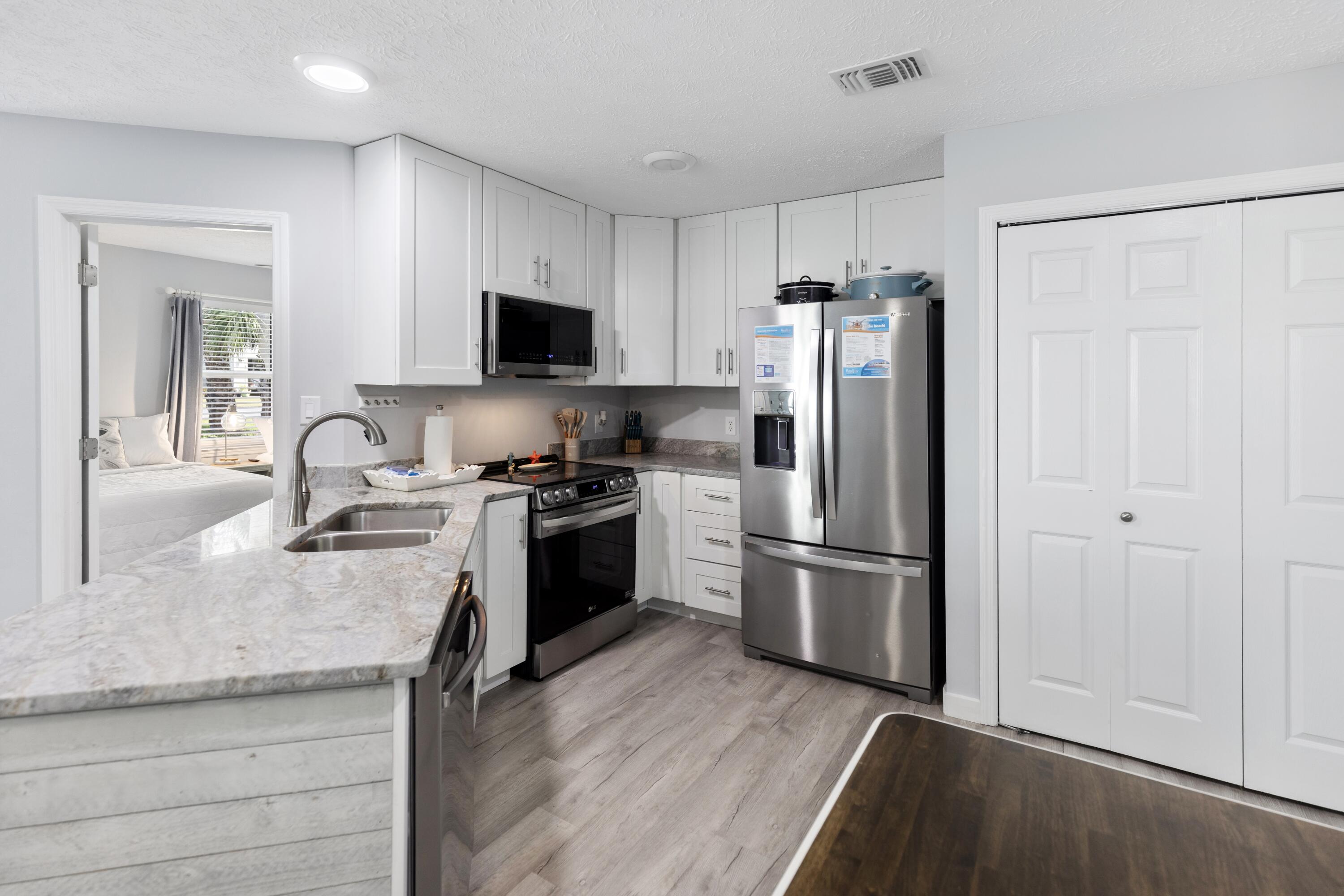 21401 Hilltop Avenue