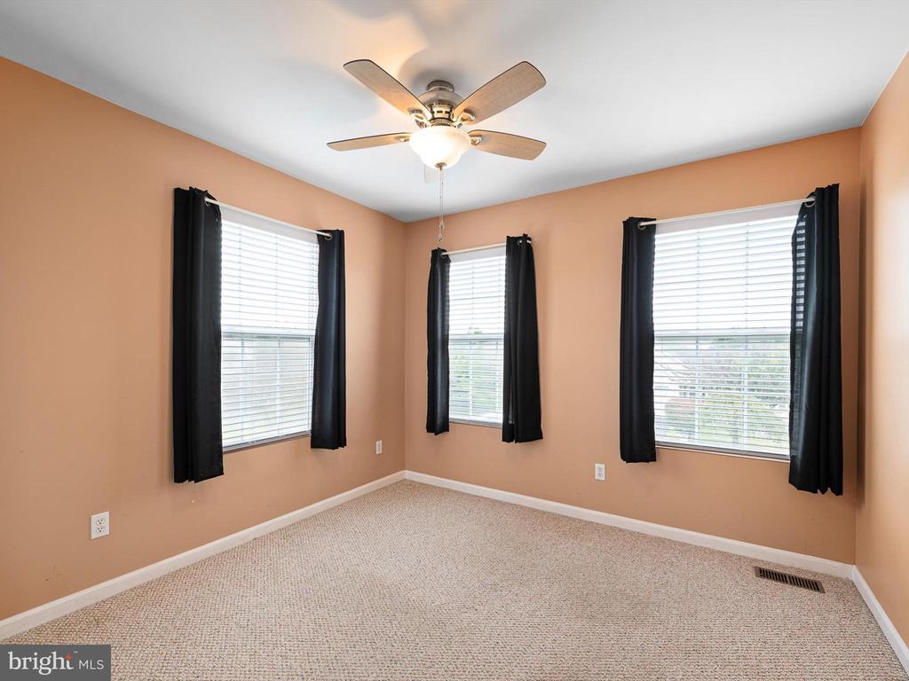 43 Kristin Ct