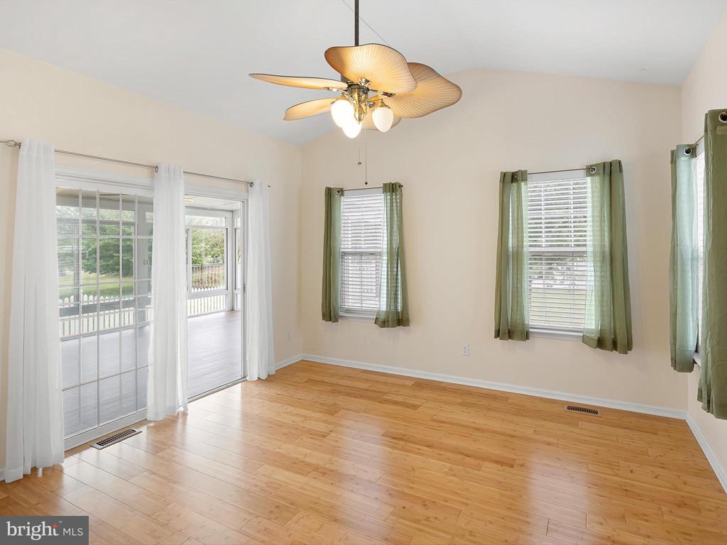 43 Kristin Ct