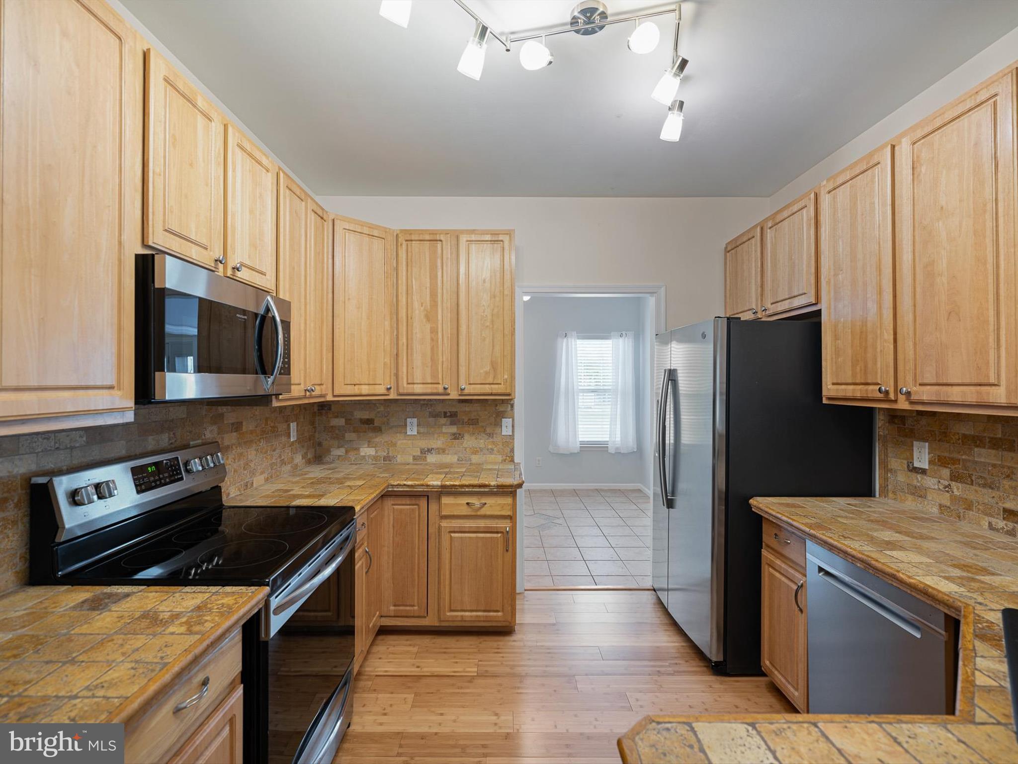 43 Kristin Ct