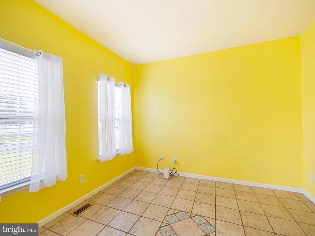 43 Kristin Ct