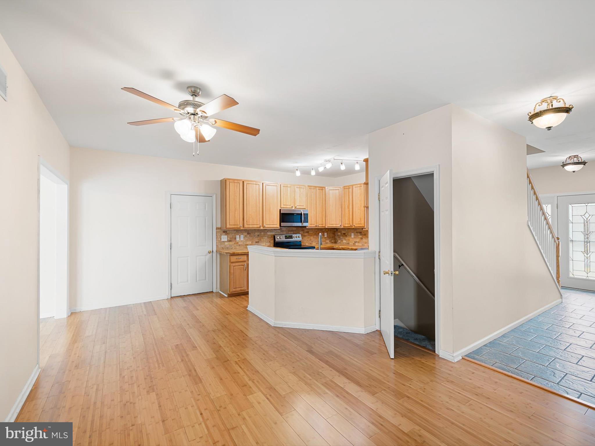 43 Kristin Ct