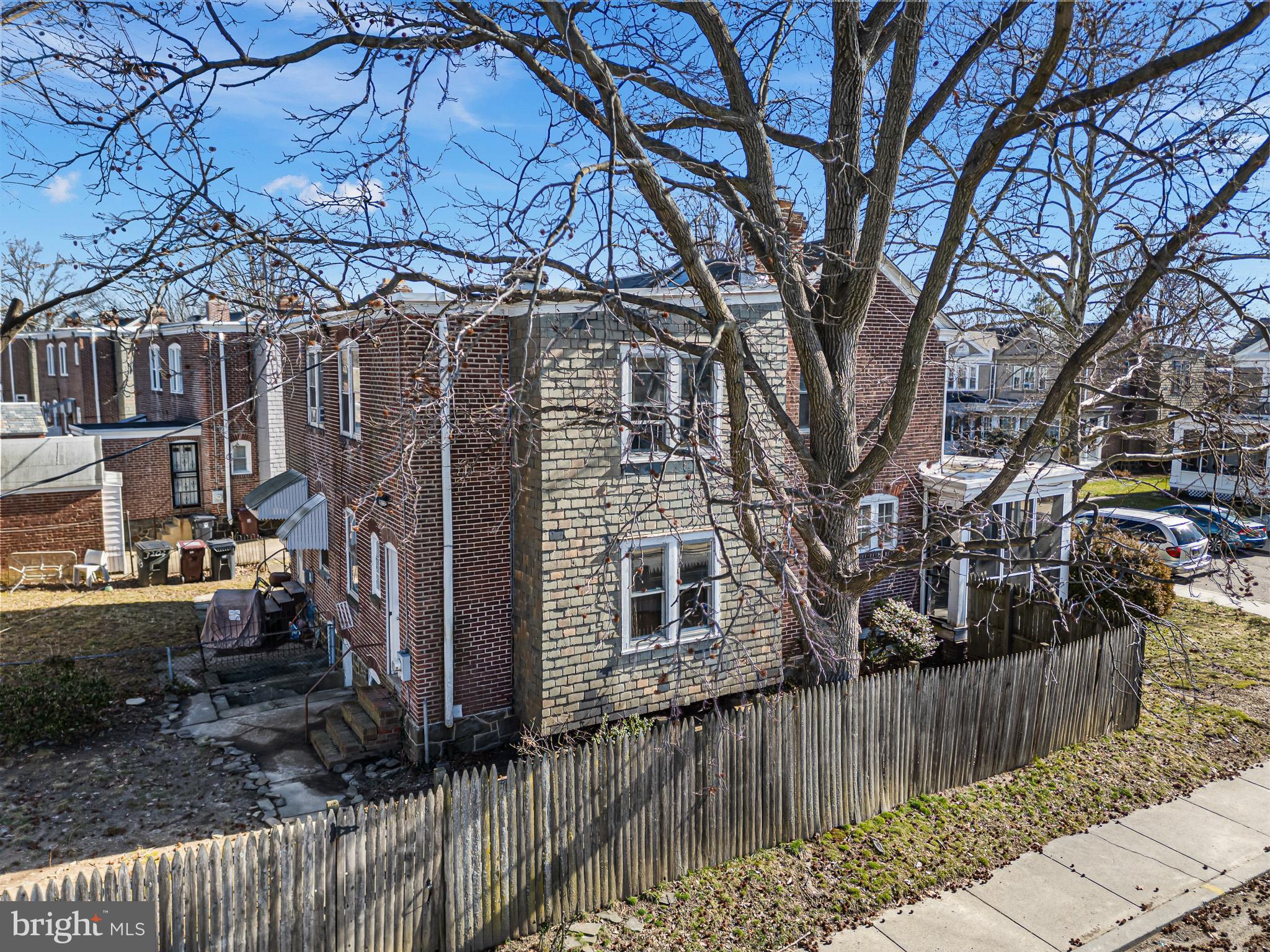 3201 N Monroe St