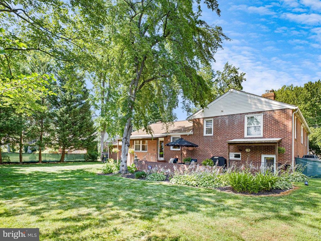 504 Ruxton Dr