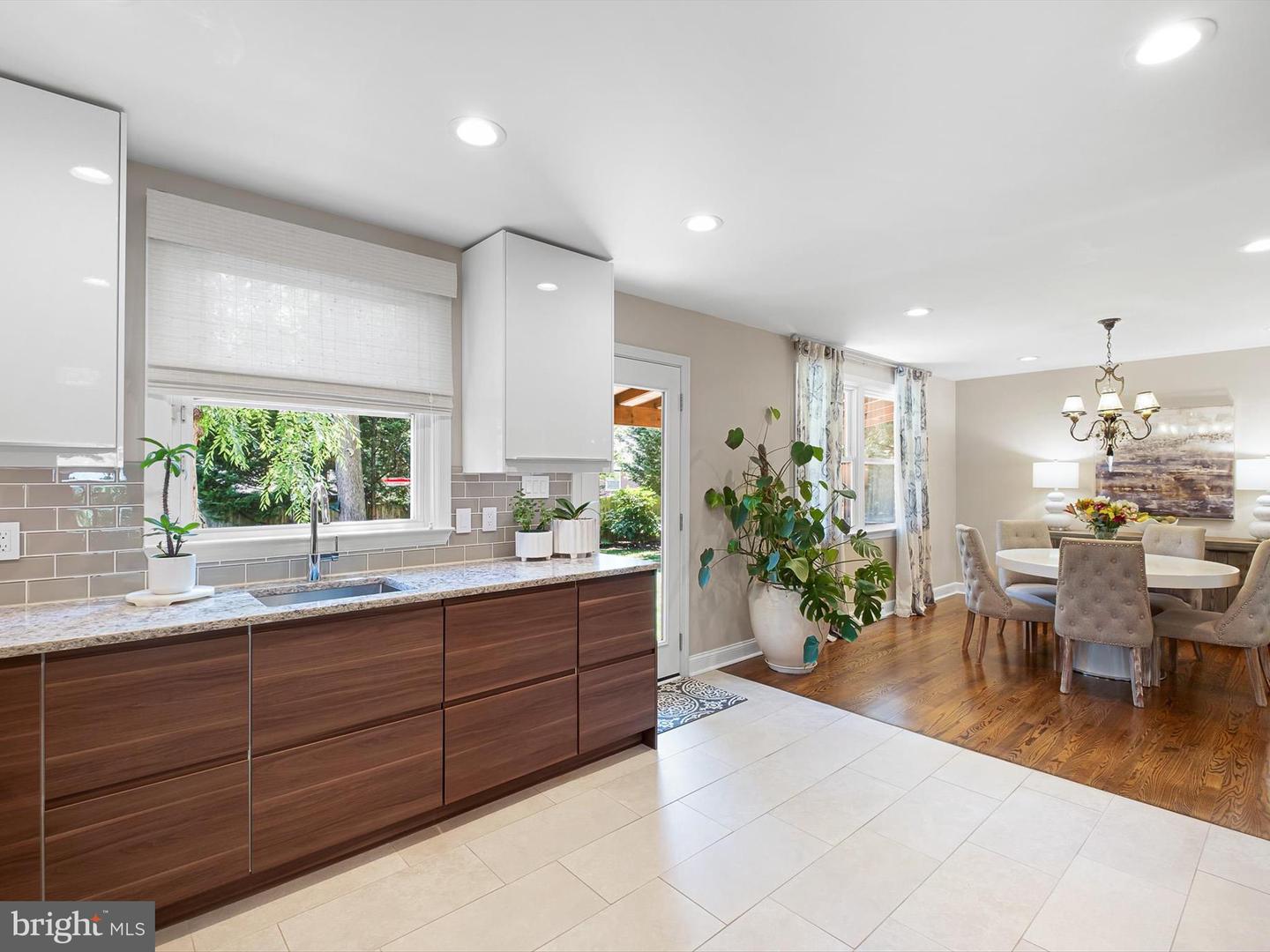 504 Ruxton Dr
