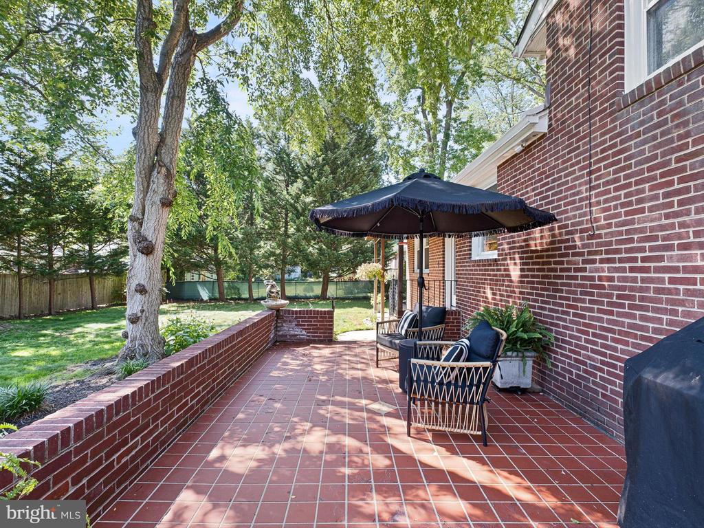 504 Ruxton Dr