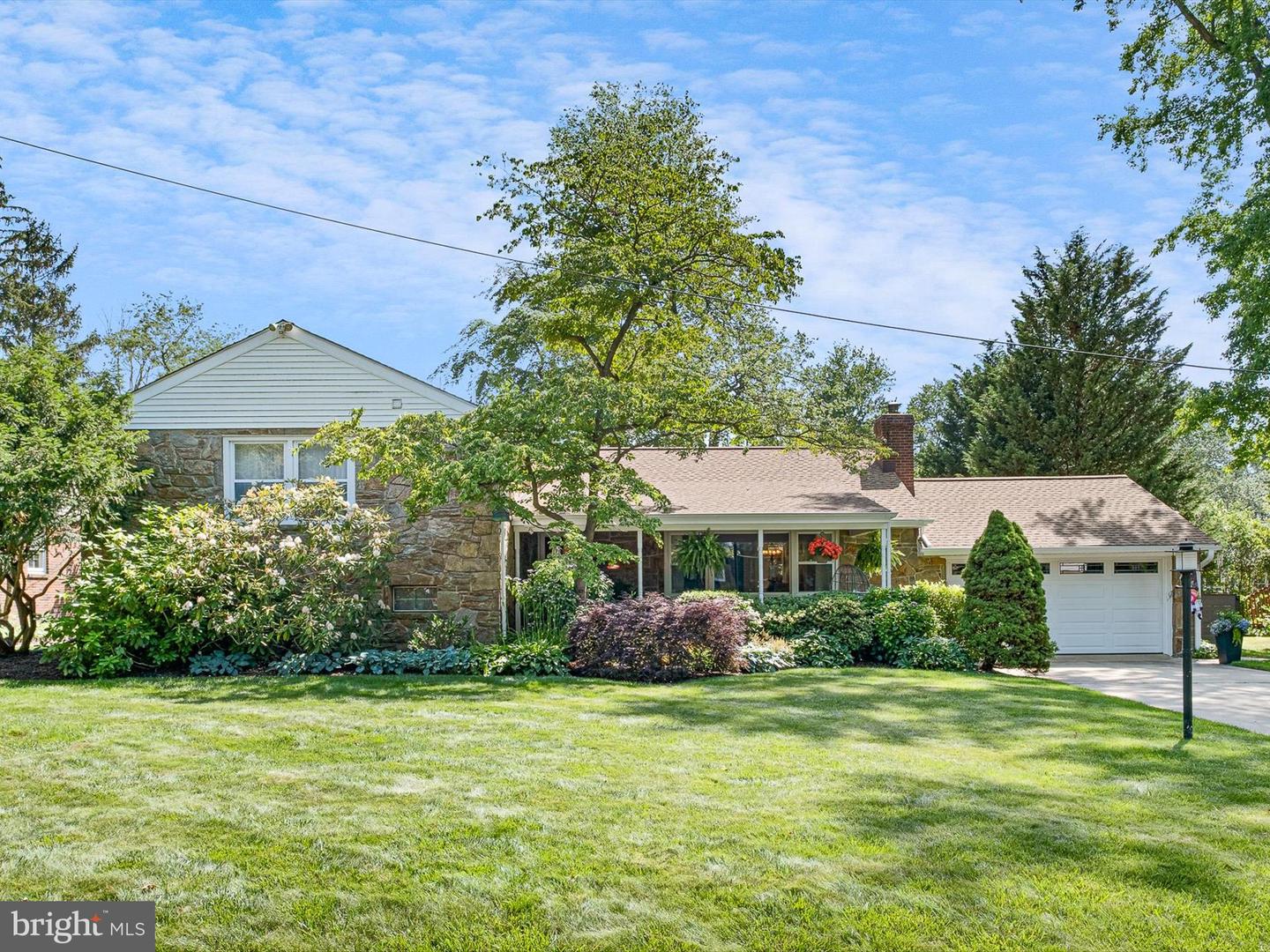 504 Ruxton Dr