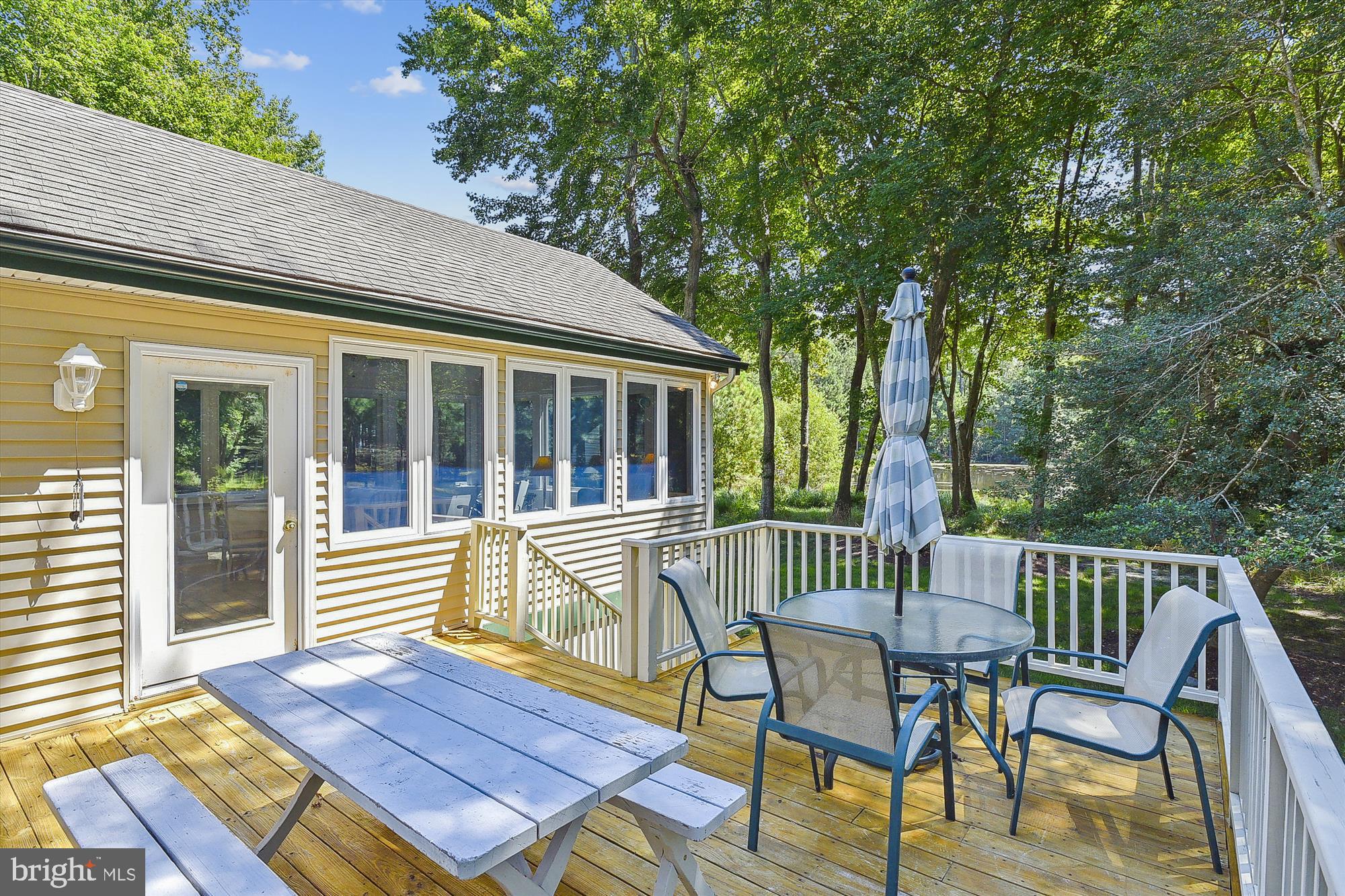 325 Walkabout Rd
