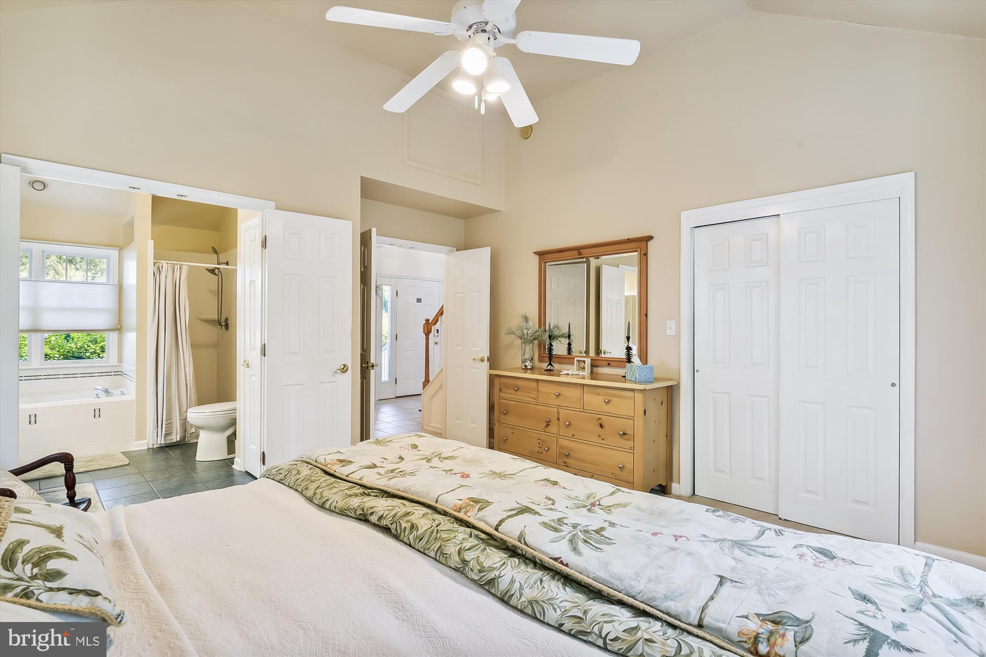 325 Walkabout Rd